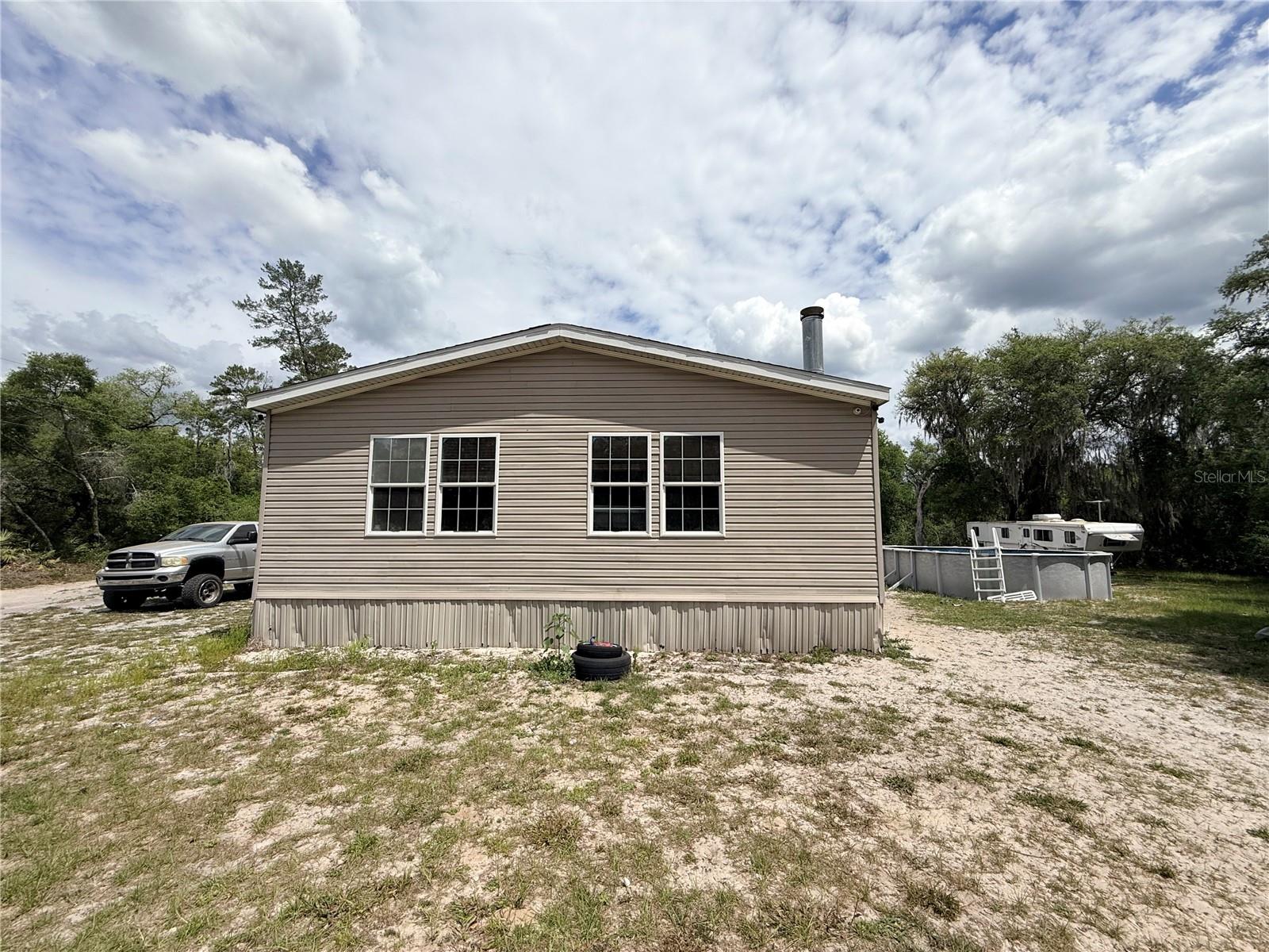 Image 6 of 40 For 21520 147th Lane