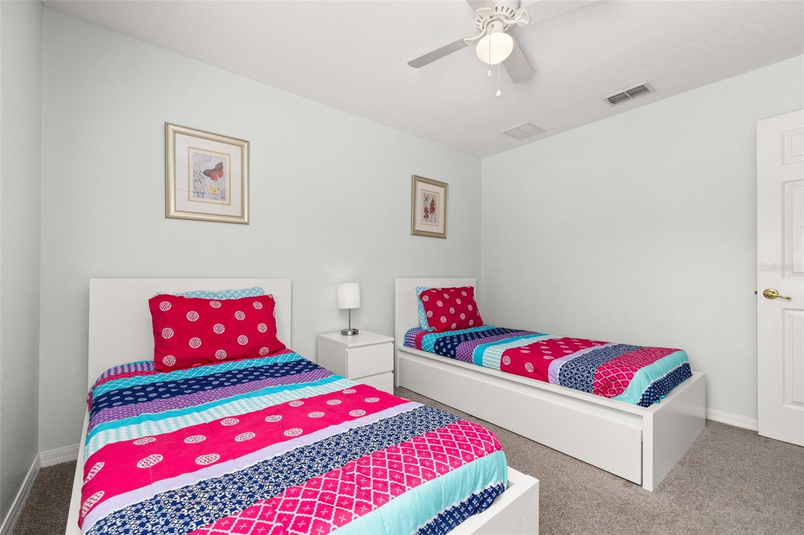 Image 44 of 86 For 113 Tiger Lily Court