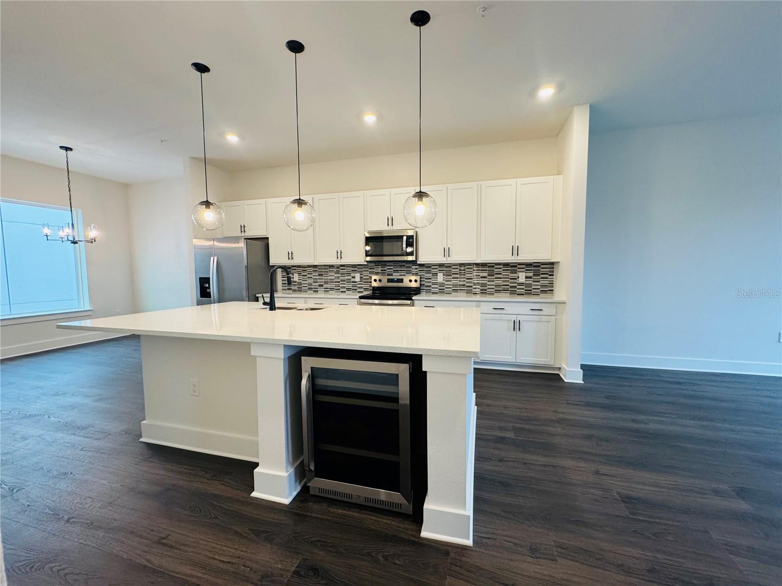 Listing photo id 18 for 328 Center Lake Lane A-4