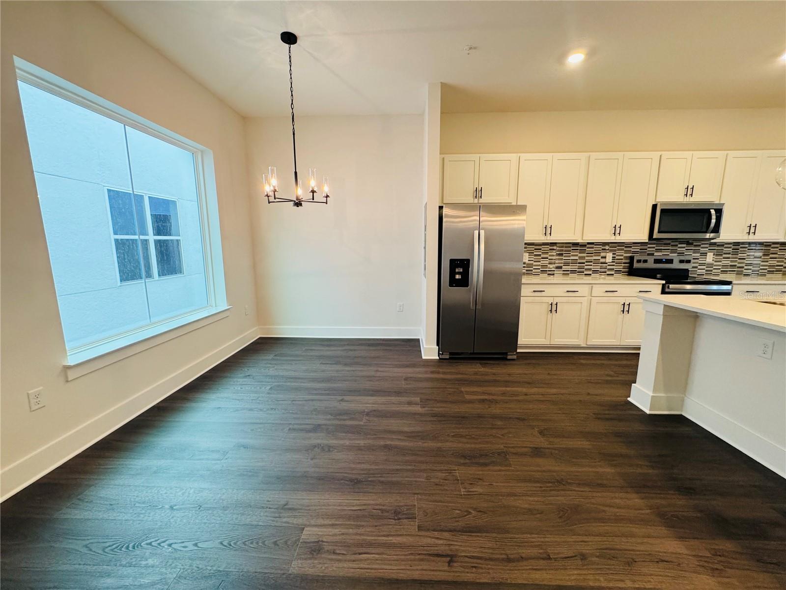 Listing photo id 4 for 328 Center Lake Lane A-4