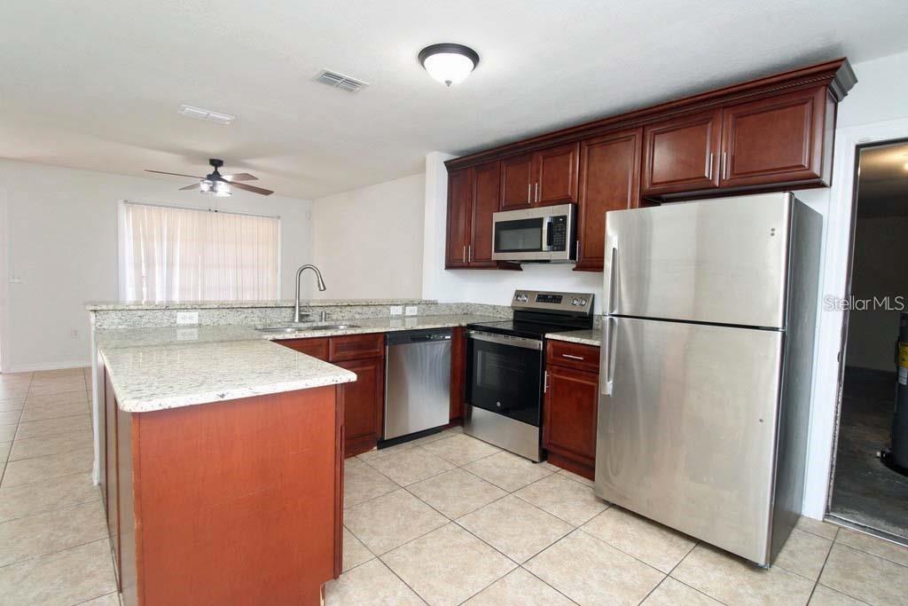 Image 6 of 12 For 722 Bogie Court