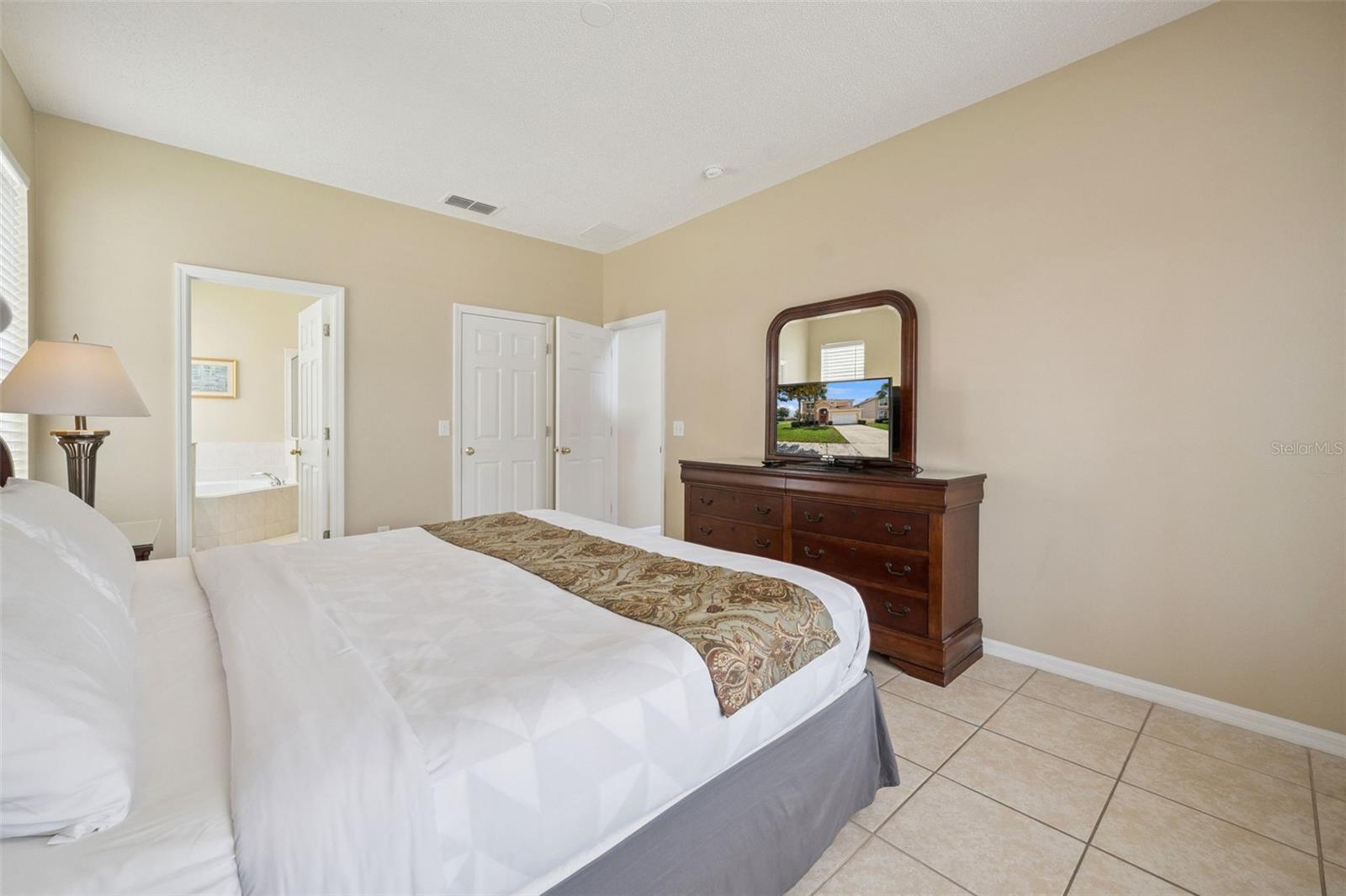 Image 15 of 68 For 8550 Sunrise Key Drive