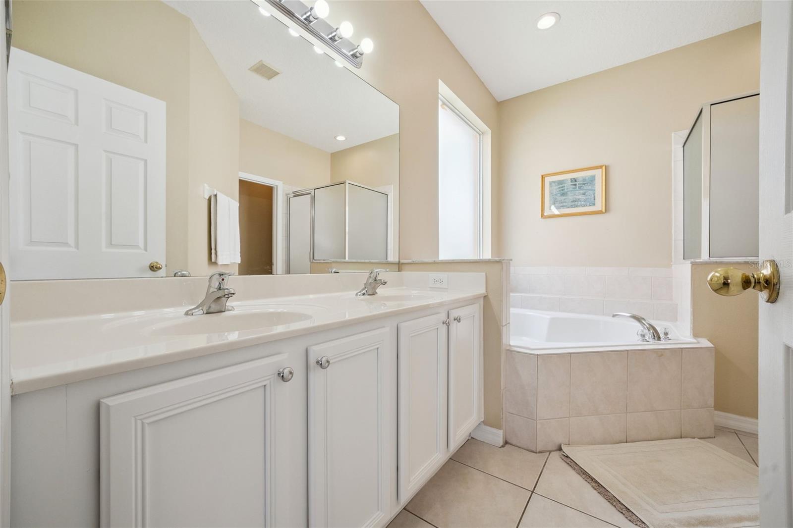 Image 21 of 68 For 8550 Sunrise Key Drive