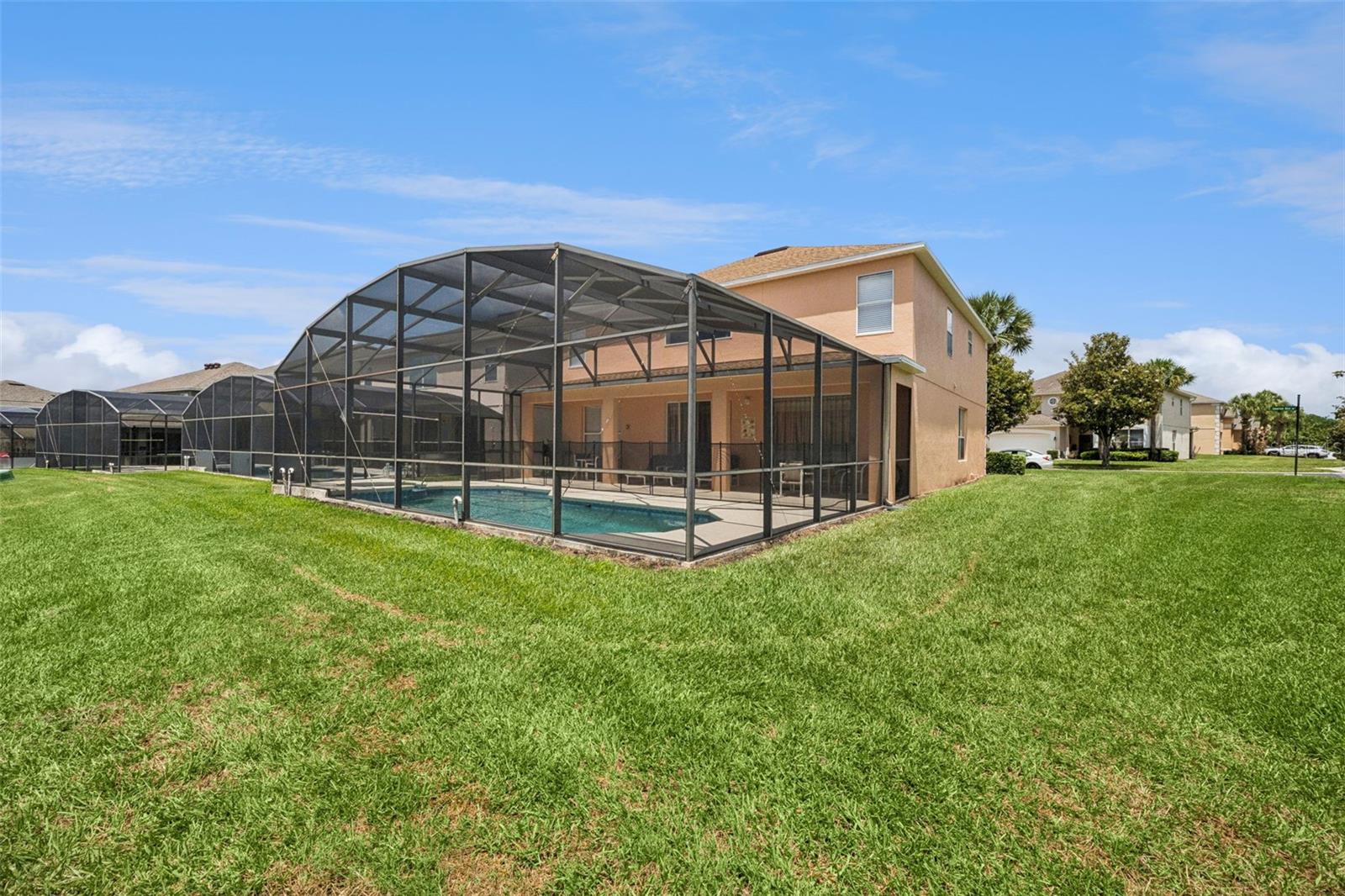 Image 32 of 68 For 8550 Sunrise Key Drive