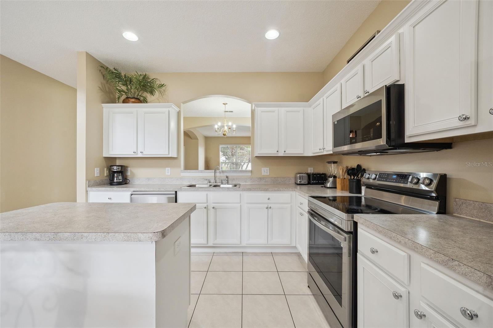 Image 9 of 68 For 8550 Sunrise Key Drive