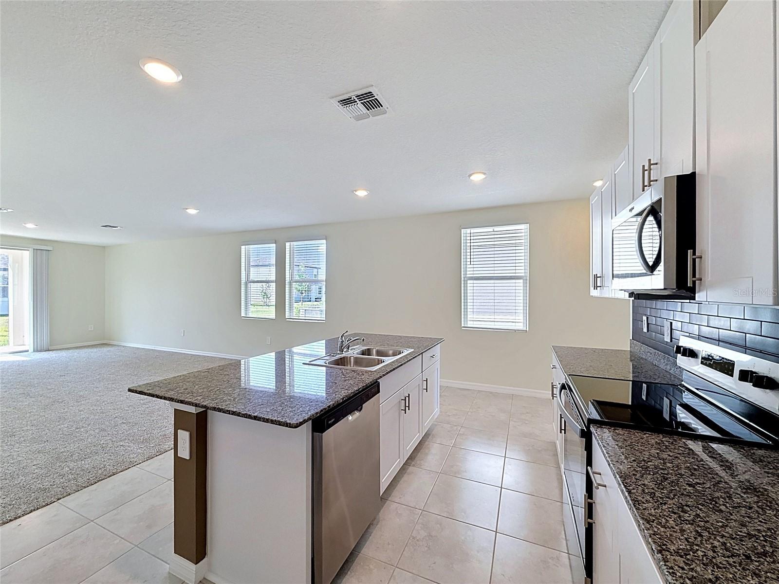 Image 4 of 21 For 520 Kennedy Drive