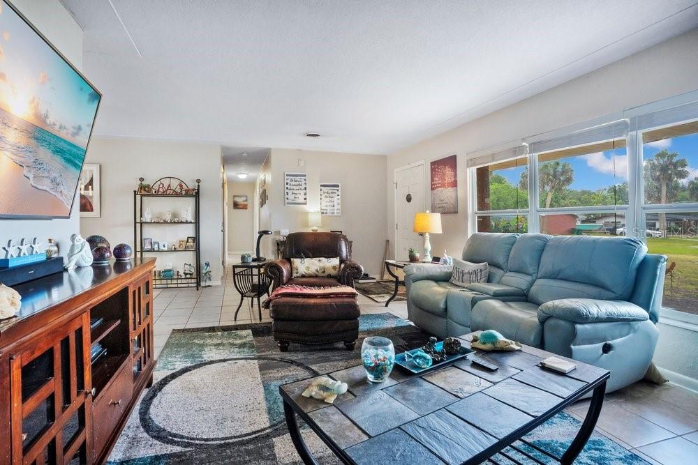 Image 6 of 36 For 7615 Northern Oak Street