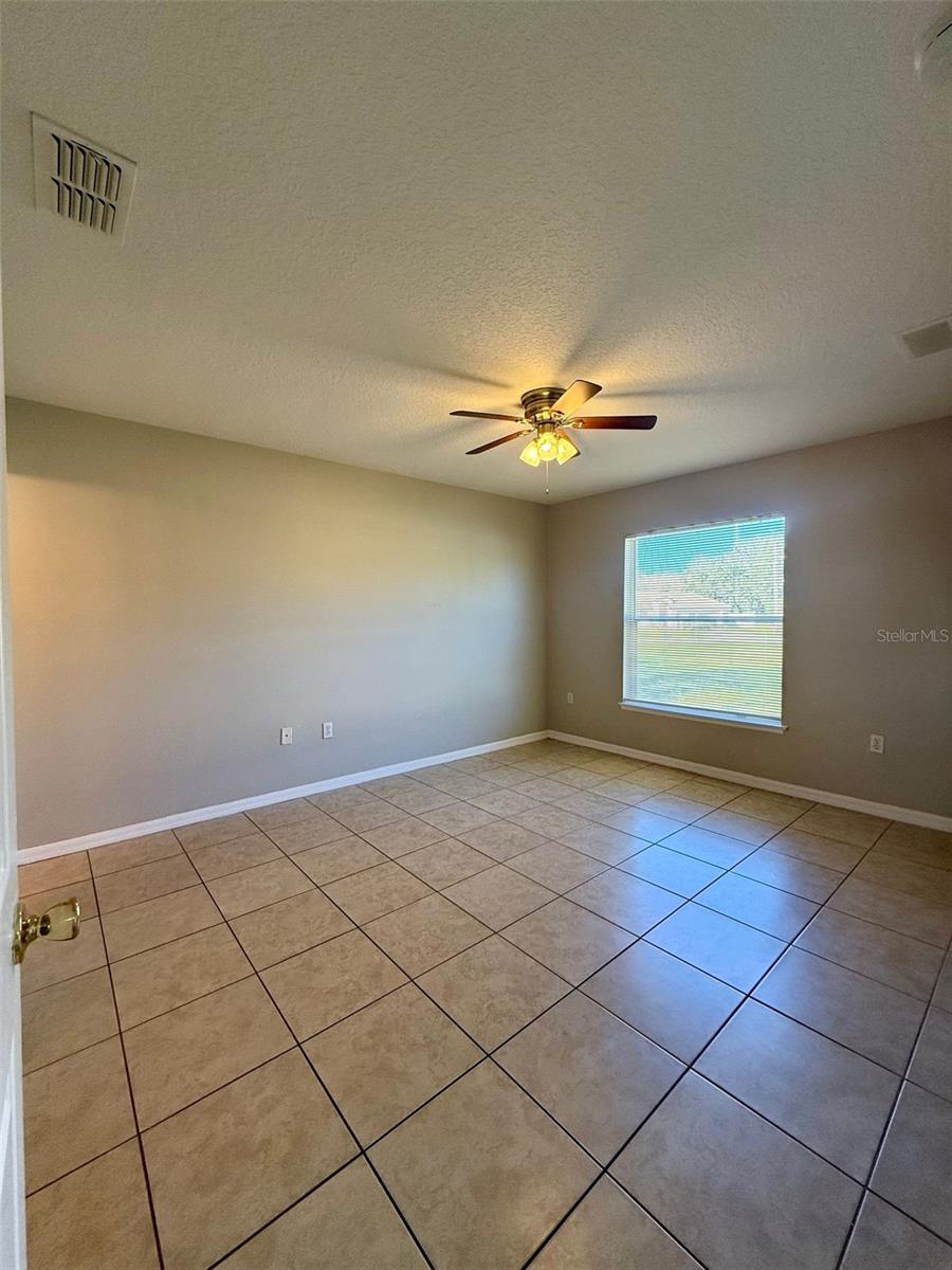 Image 11 of 18 For 442 Flamingo Court