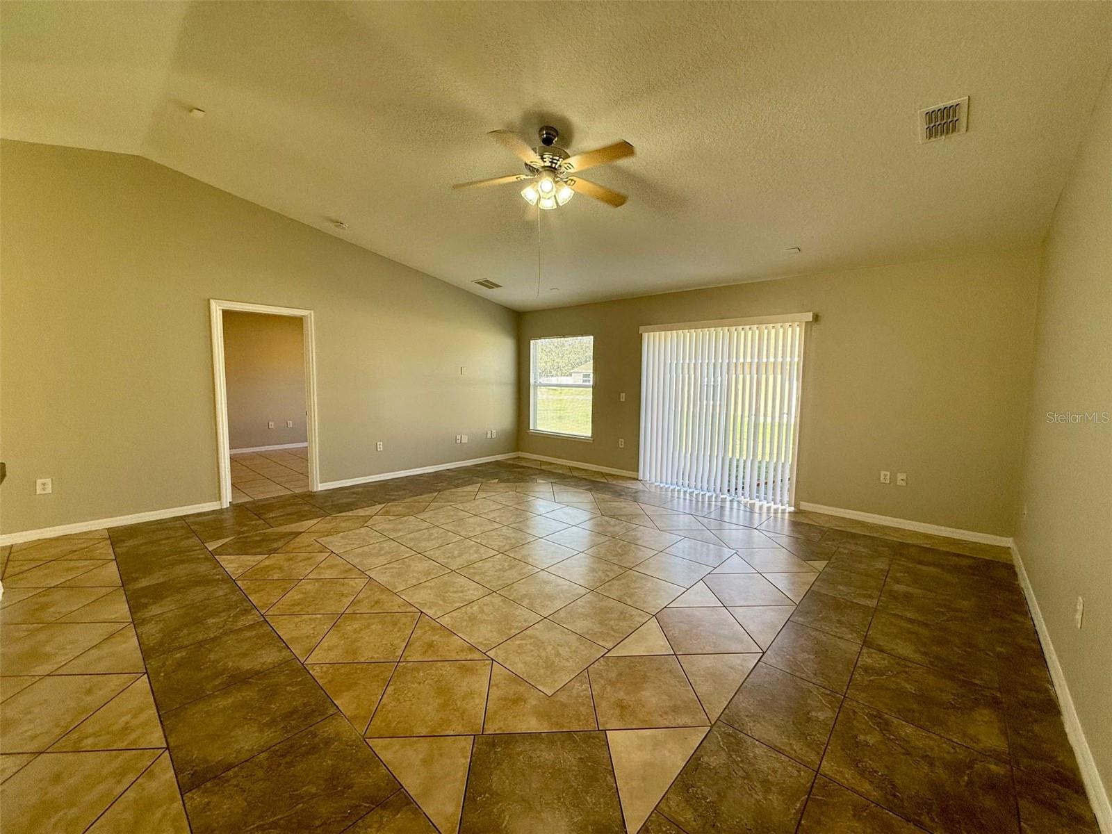 Image 3 of 18 For 442 Flamingo Court
