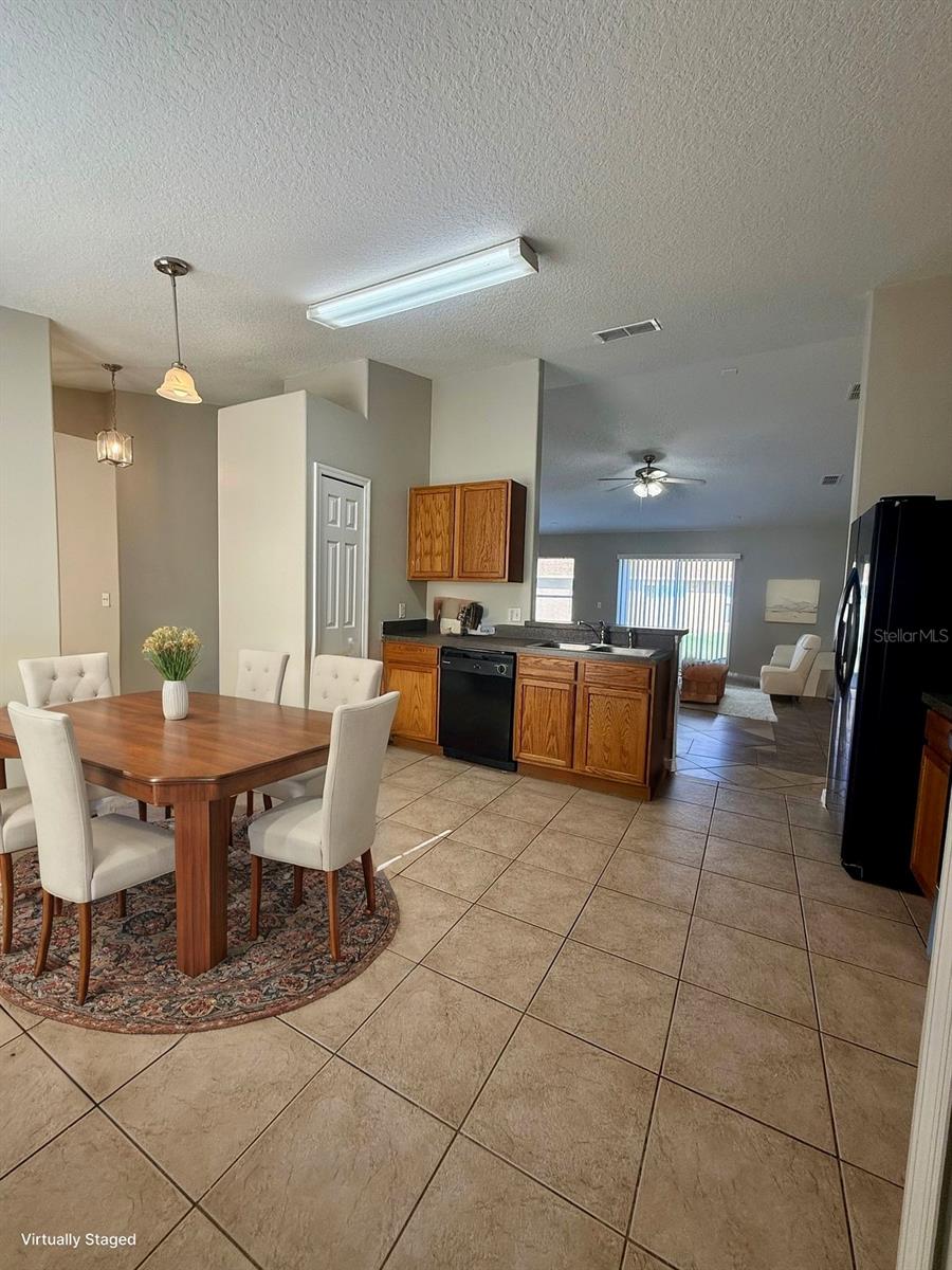 Image 7 of 18 For 442 Flamingo Court
