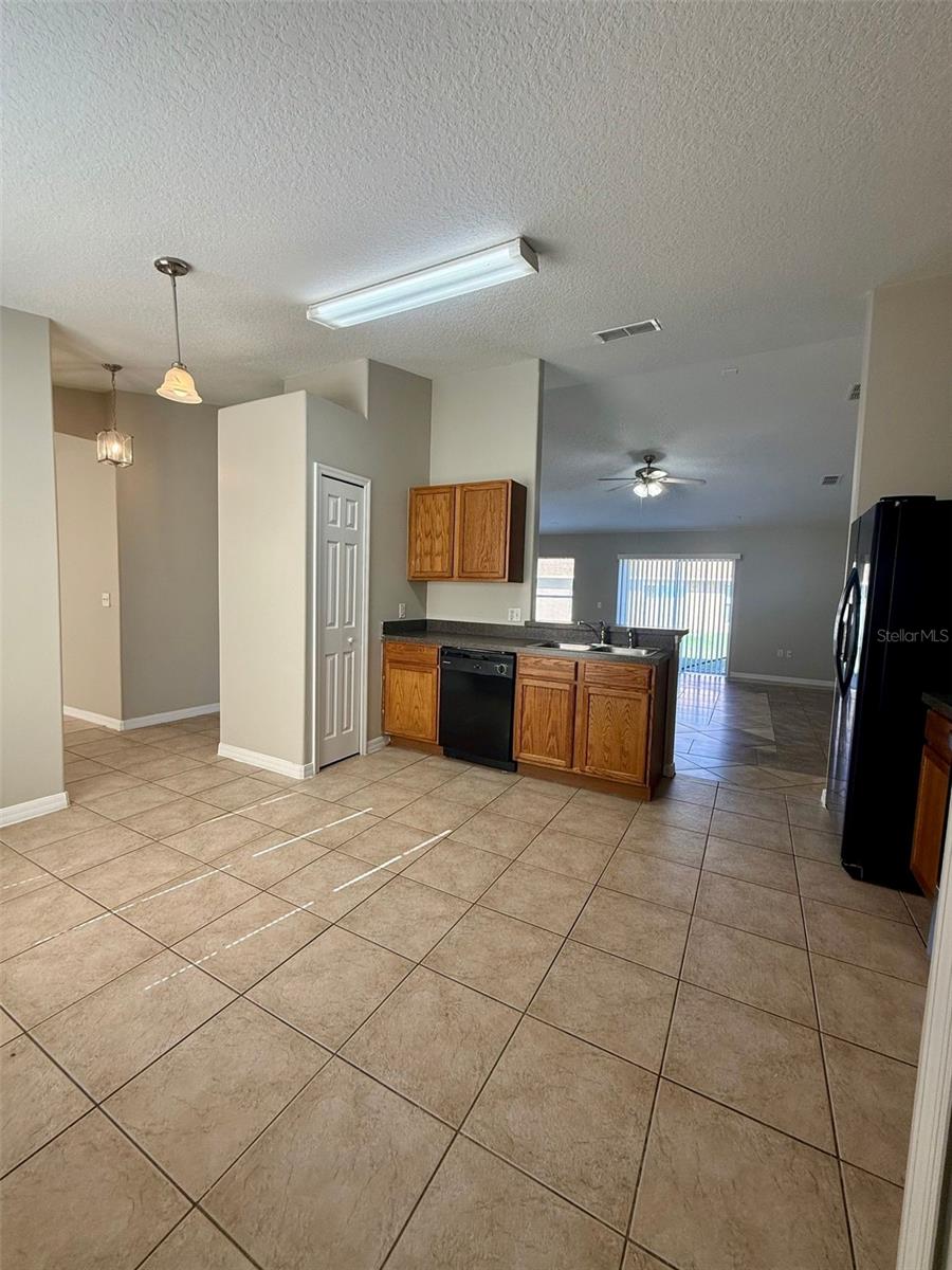 Image 8 of 18 For 442 Flamingo Court