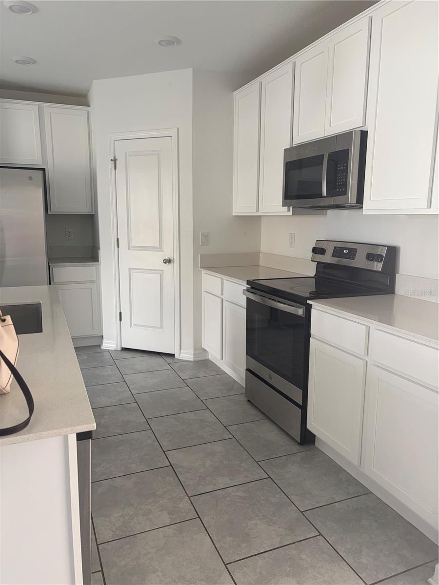 Image 4 of 14 For 598 Bell Prairie Circle