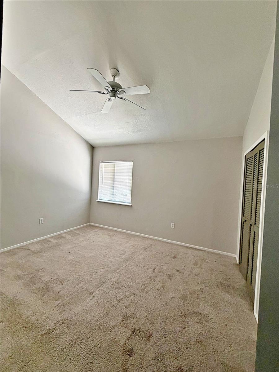 Image 10 of 20 For 5329 Blue Grass Street