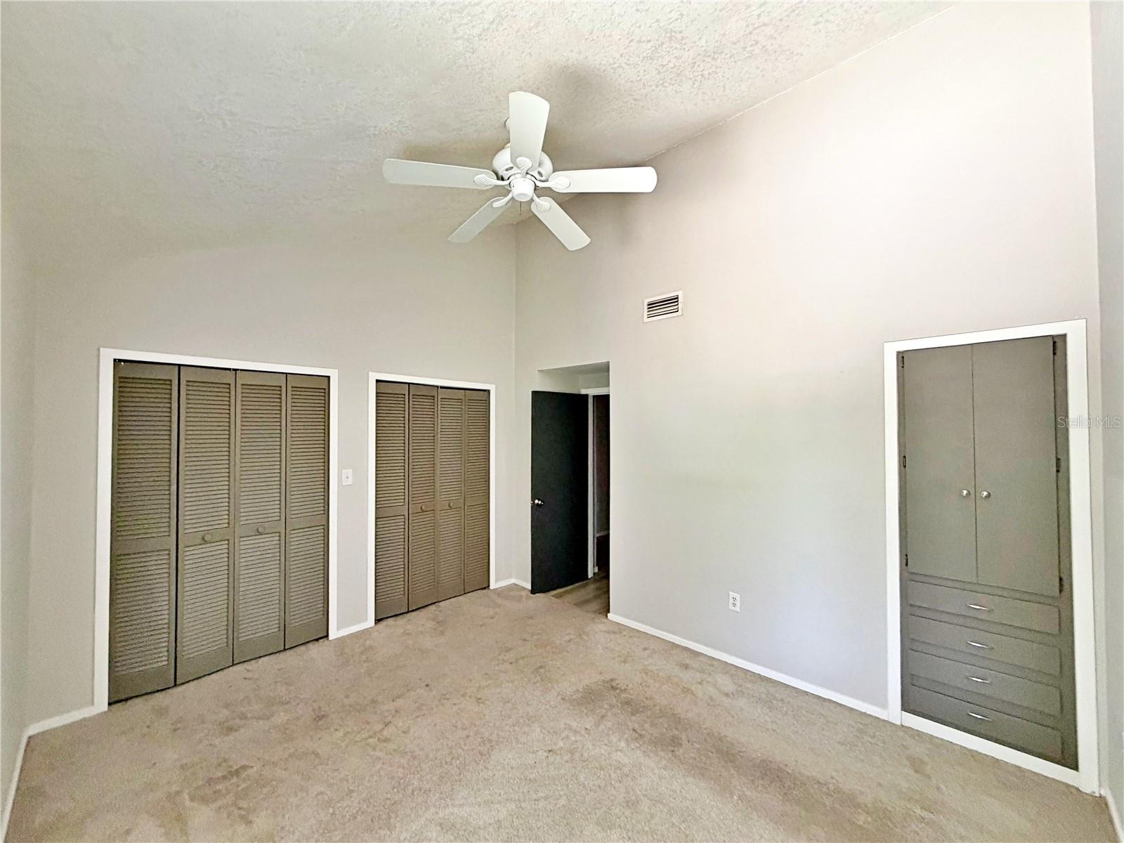 Image 11 of 20 For 5329 Blue Grass Street