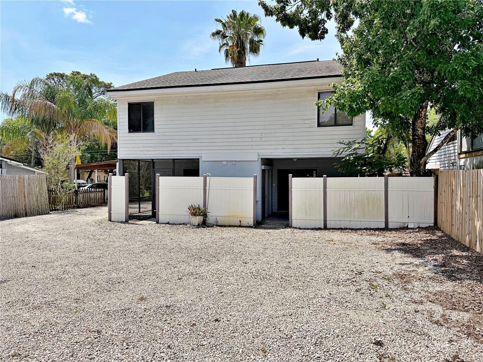 Image 17 of 20 For 5329 Blue Grass Street