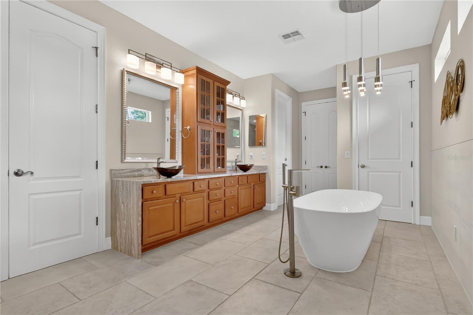 Image 16 of 40 For 6361 Bordeaux Circle
