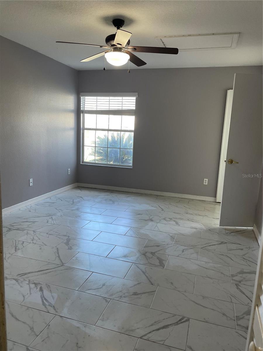 Image 12 of 41 For 227 Orchid Drive