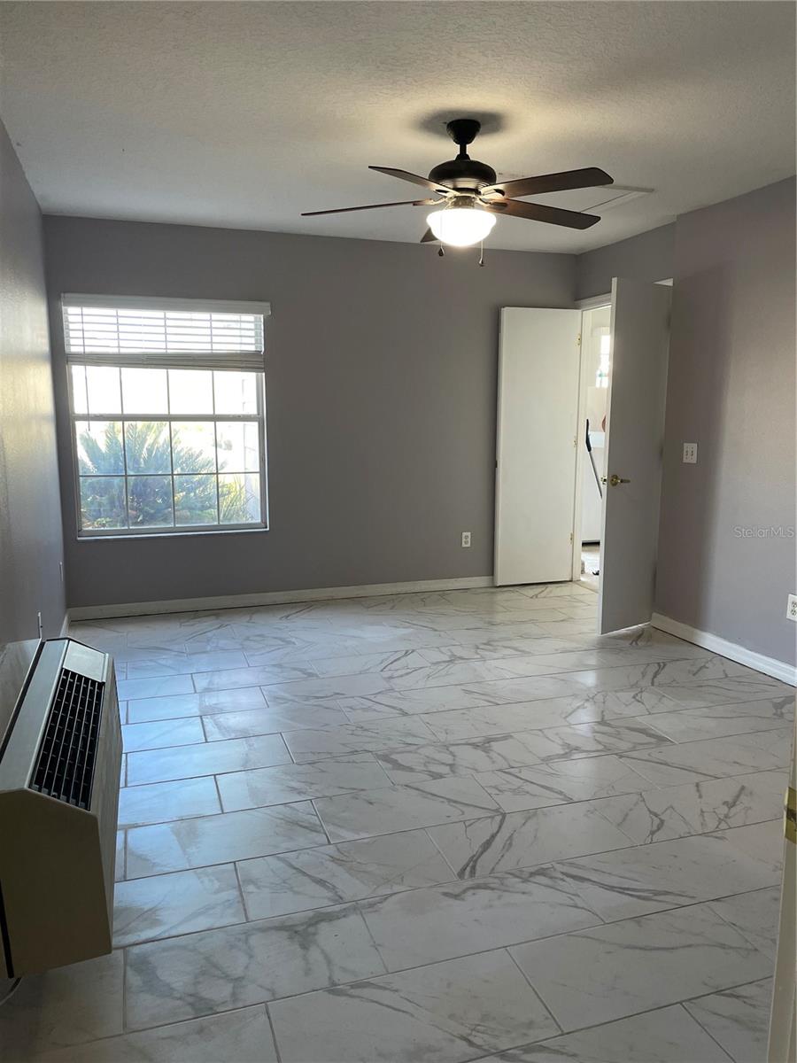 Image 7 of 41 For 227 Orchid Drive