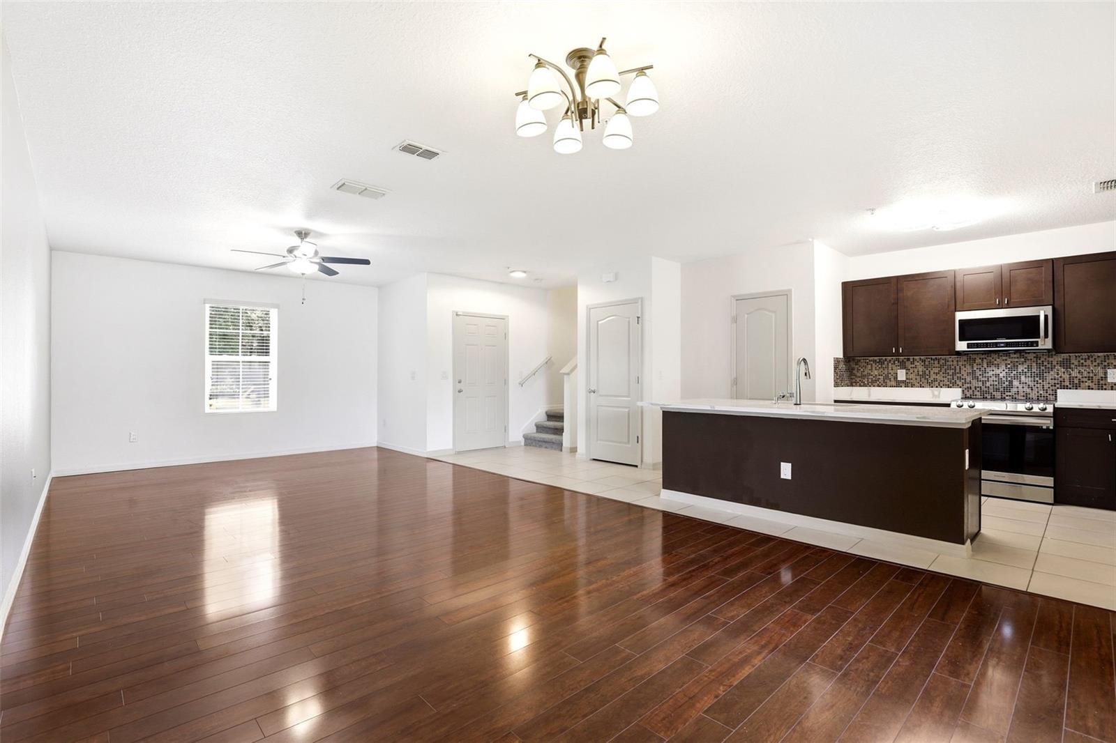 Image 8 of 33 For 4813 Apple Blossom Lane