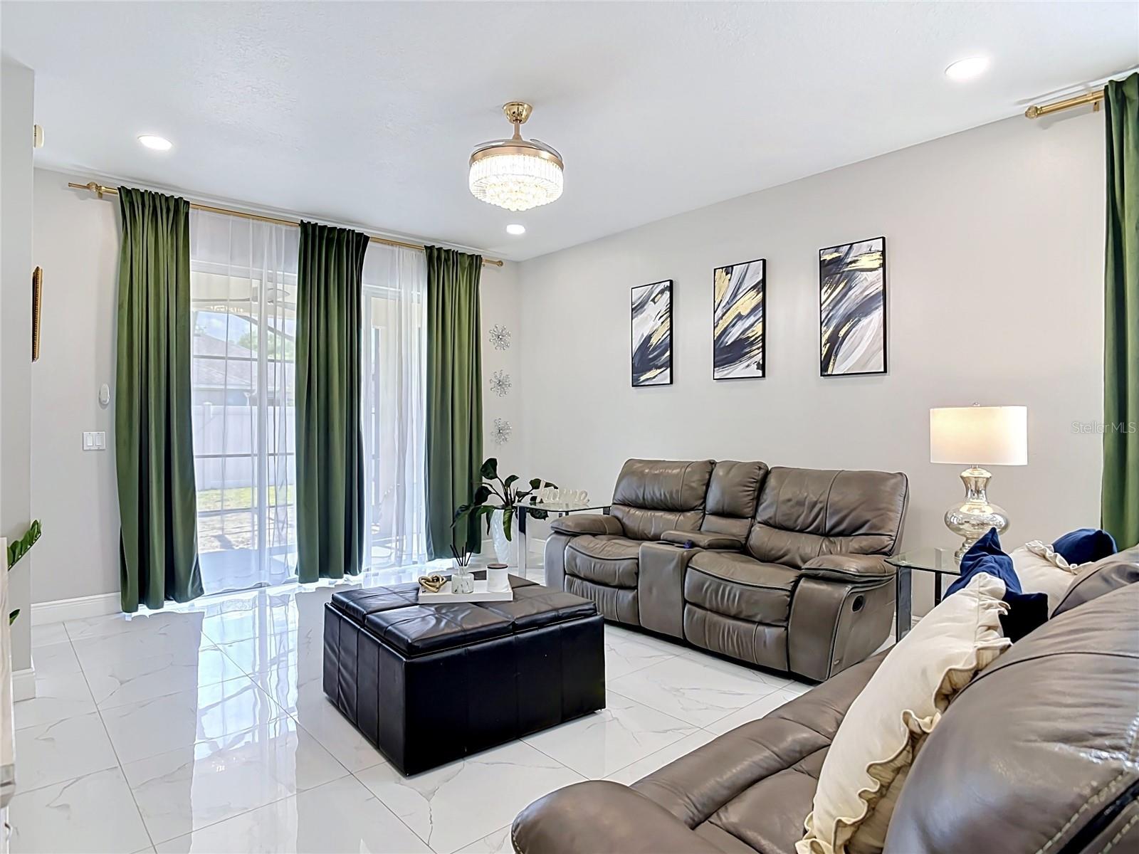 Image 29 of 77 For 168 Bradwick Circle