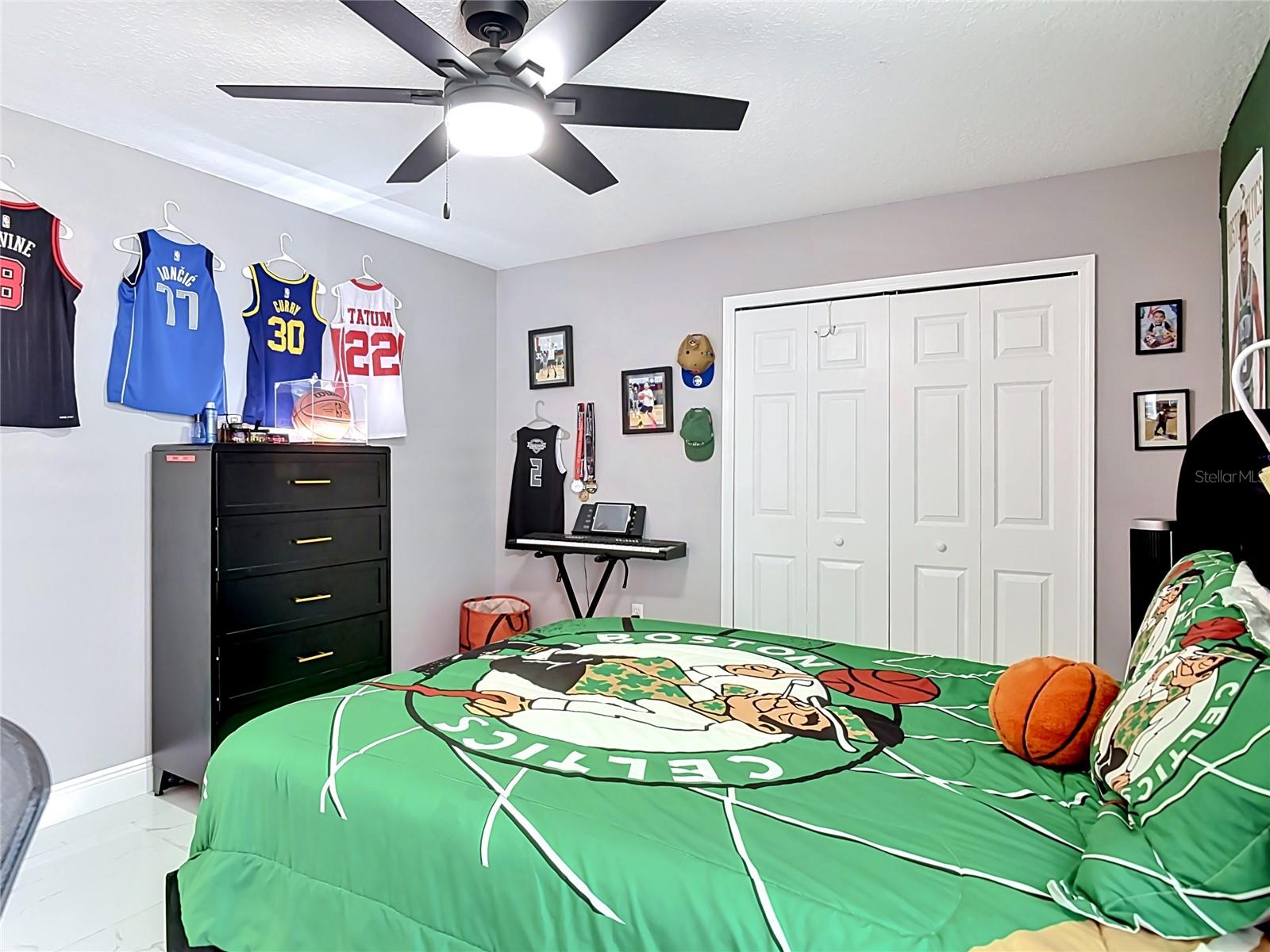 Image 36 of 77 For 168 Bradwick Circle