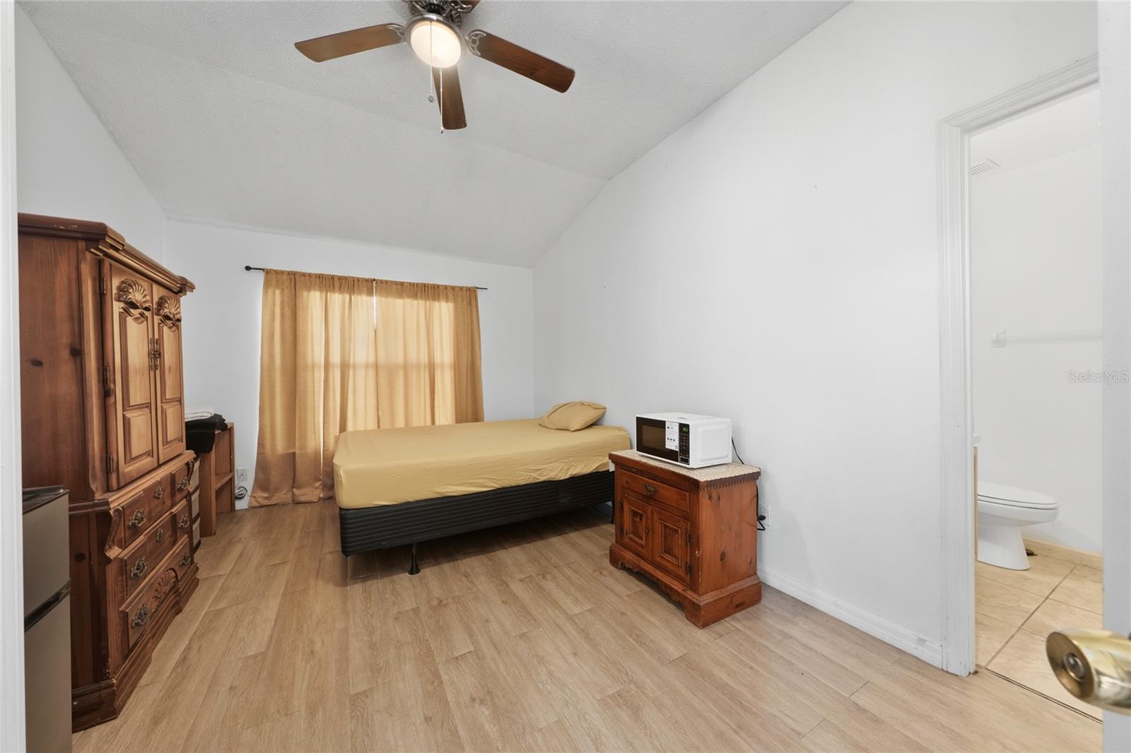 Image 20 of 30 For 2836 Spivey Lane