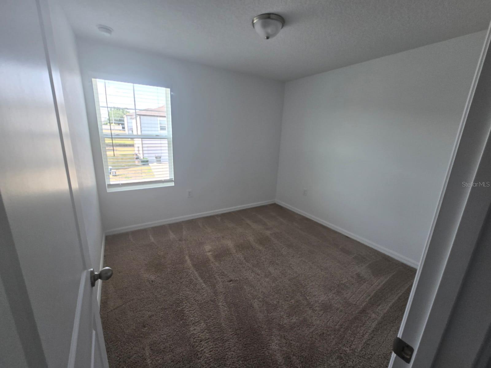 Image 13 of 30 For 936 Grandin Street