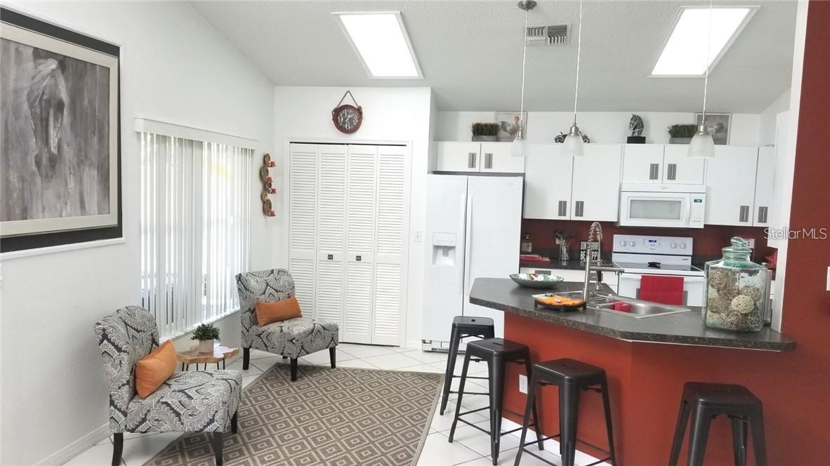 Image 3 of 11 For 11859 Hartfordshire Way