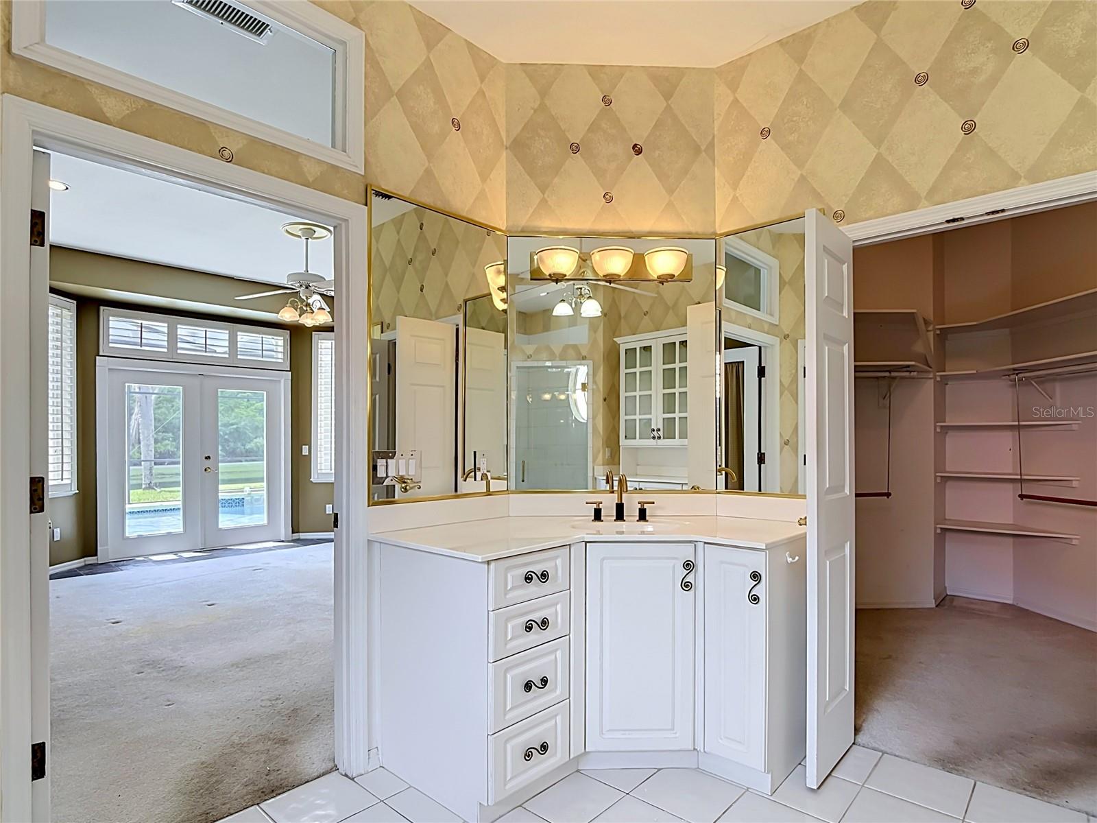 Image 32 of 48 For 3880 Hunters Isle Drive