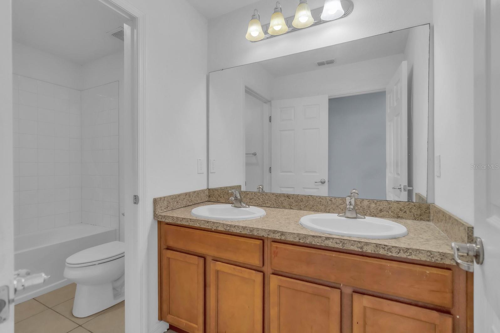 Image 14 of 45 For 2493 Addison Creek Drive
