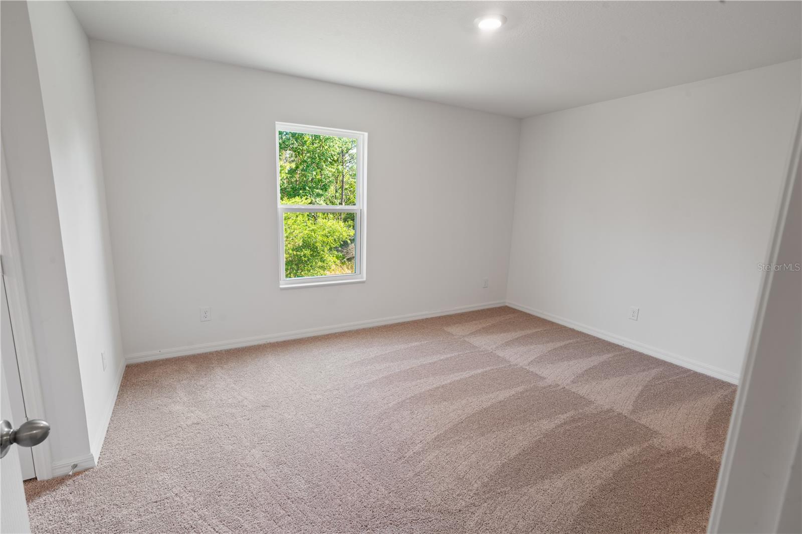 Image 10 of 19 For 563 Bay Leaf Drive