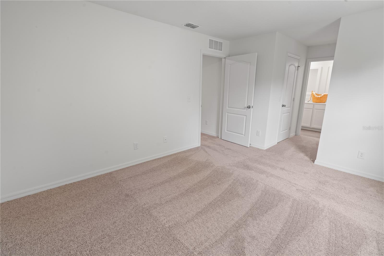 Image 11 of 19 For 563 Bay Leaf Drive