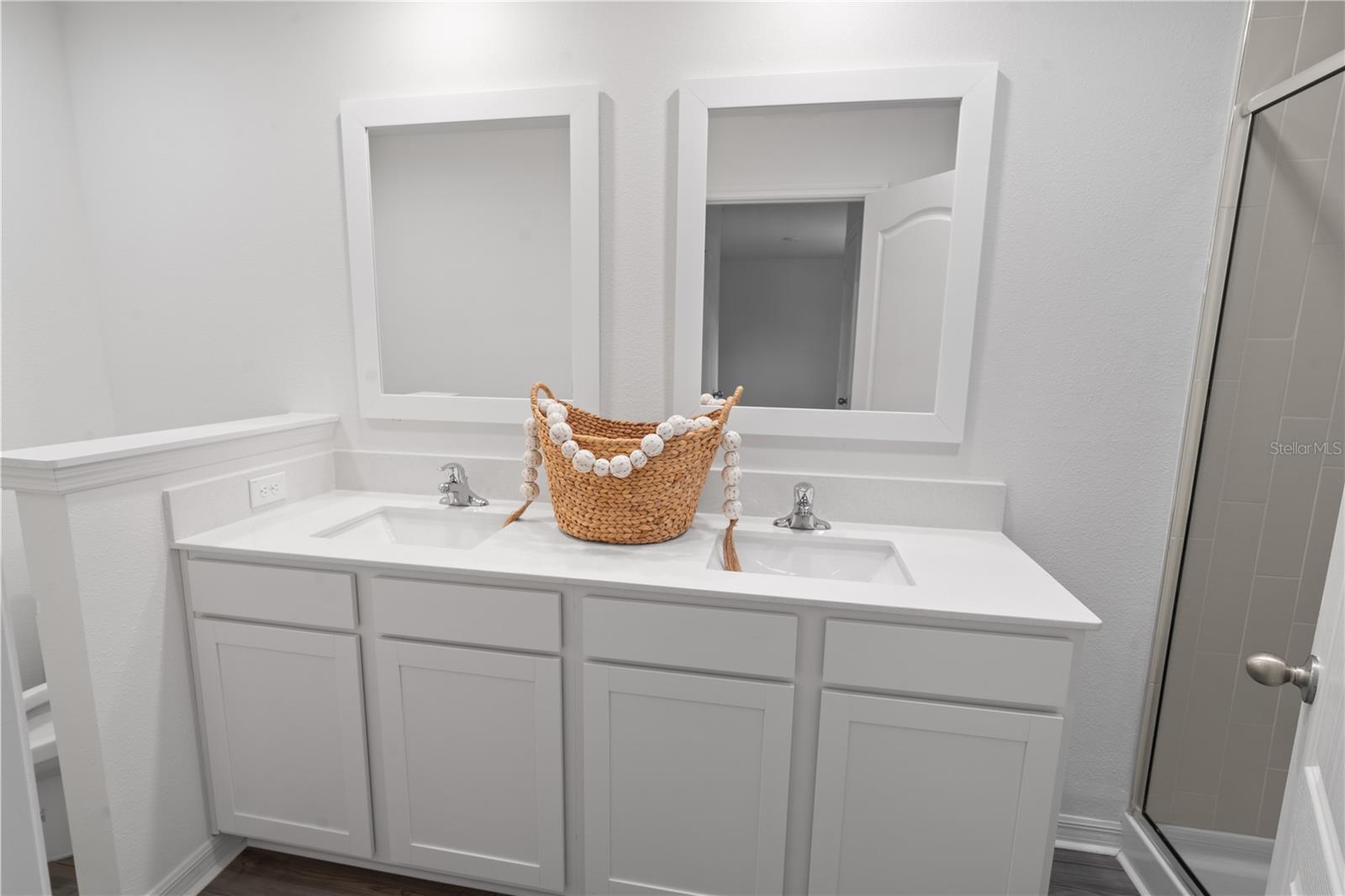 Image 12 of 19 For 563 Bay Leaf Drive
