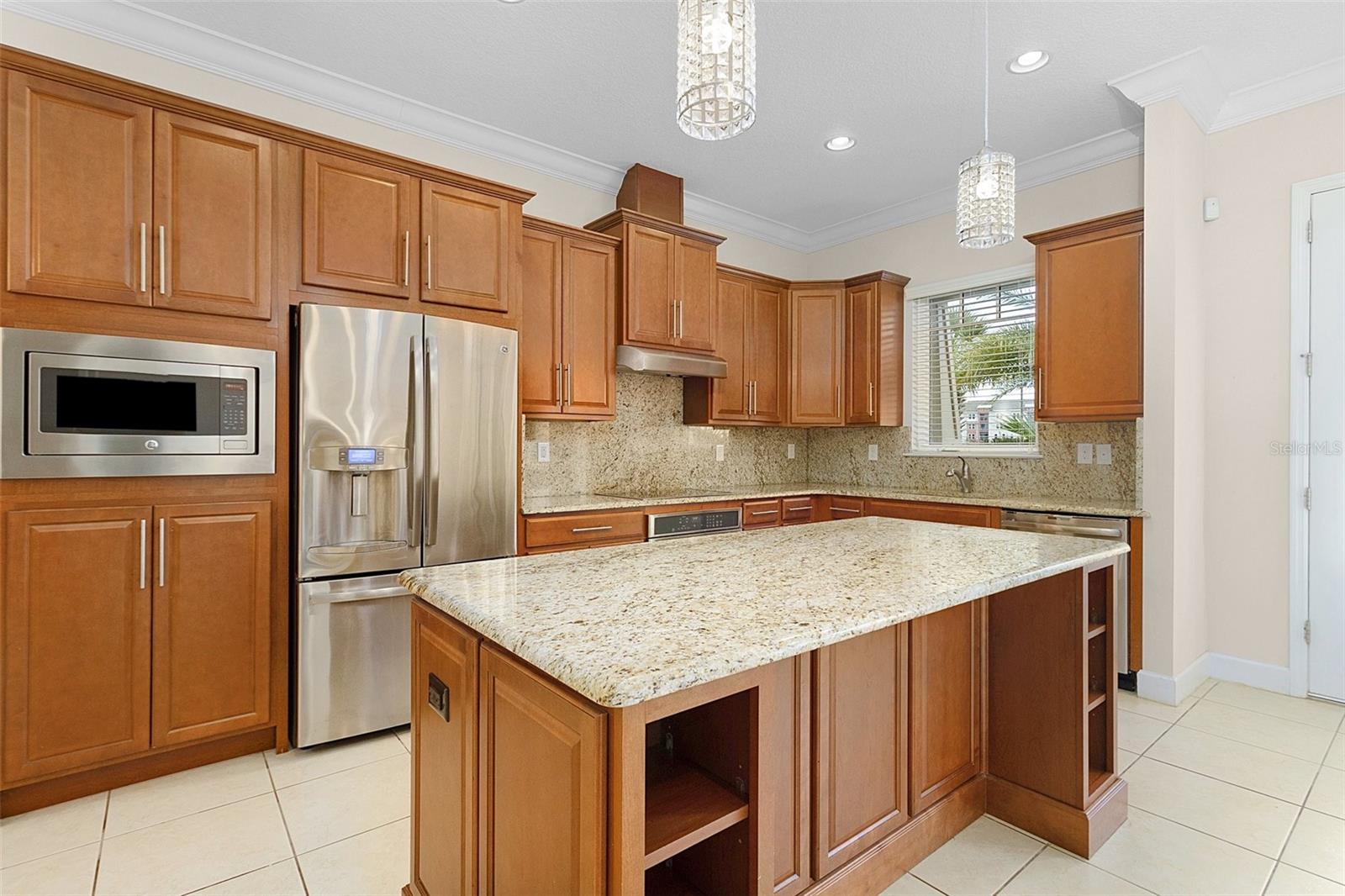 Image 13 of 64 For 13813 Benavente Avenue