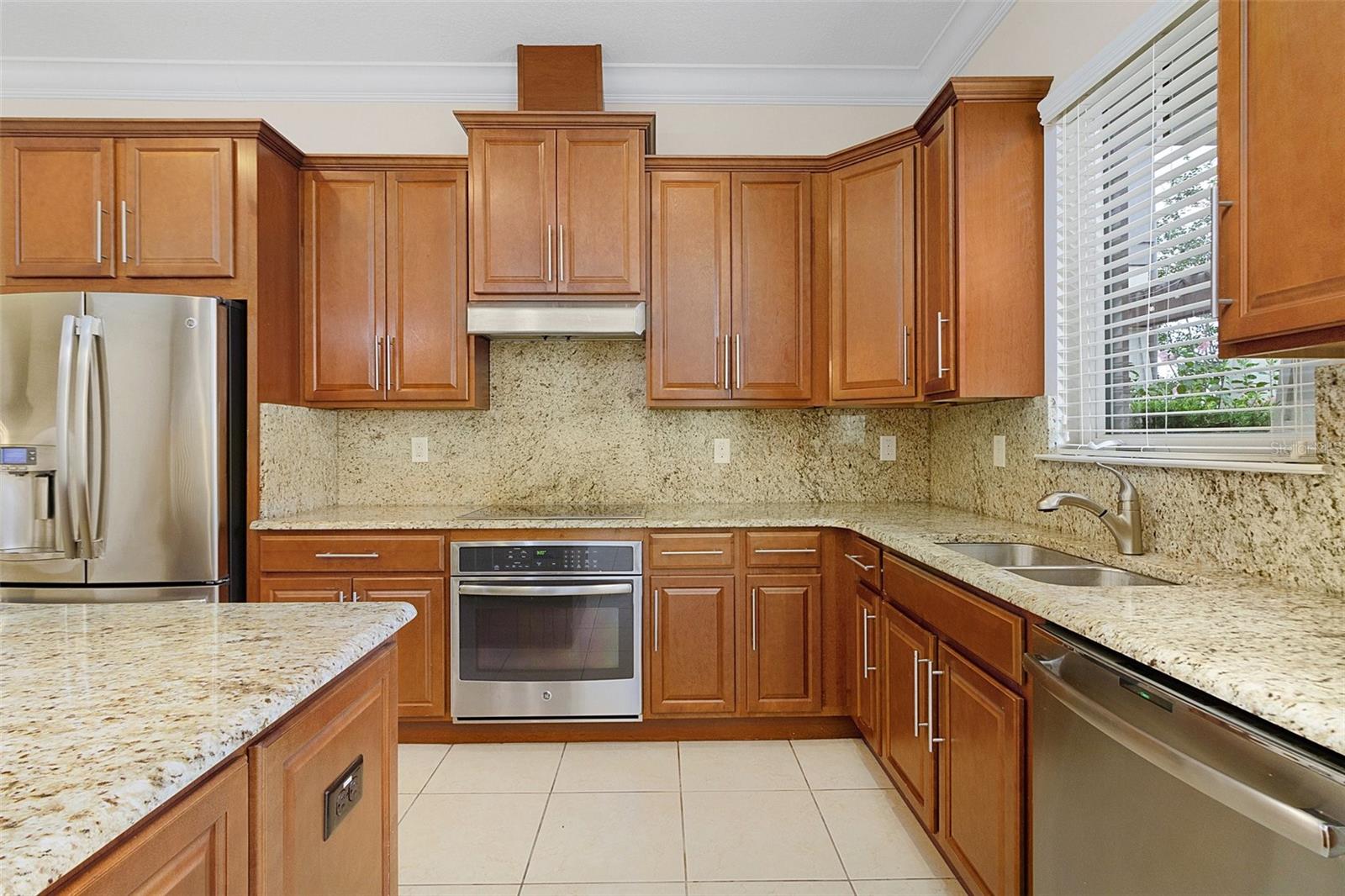 Image 15 of 64 For 13813 Benavente Avenue