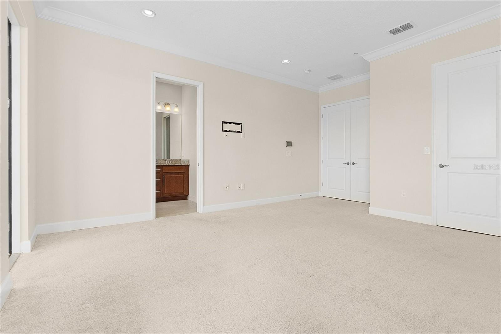 Image 29 of 64 For 13813 Benavente Avenue