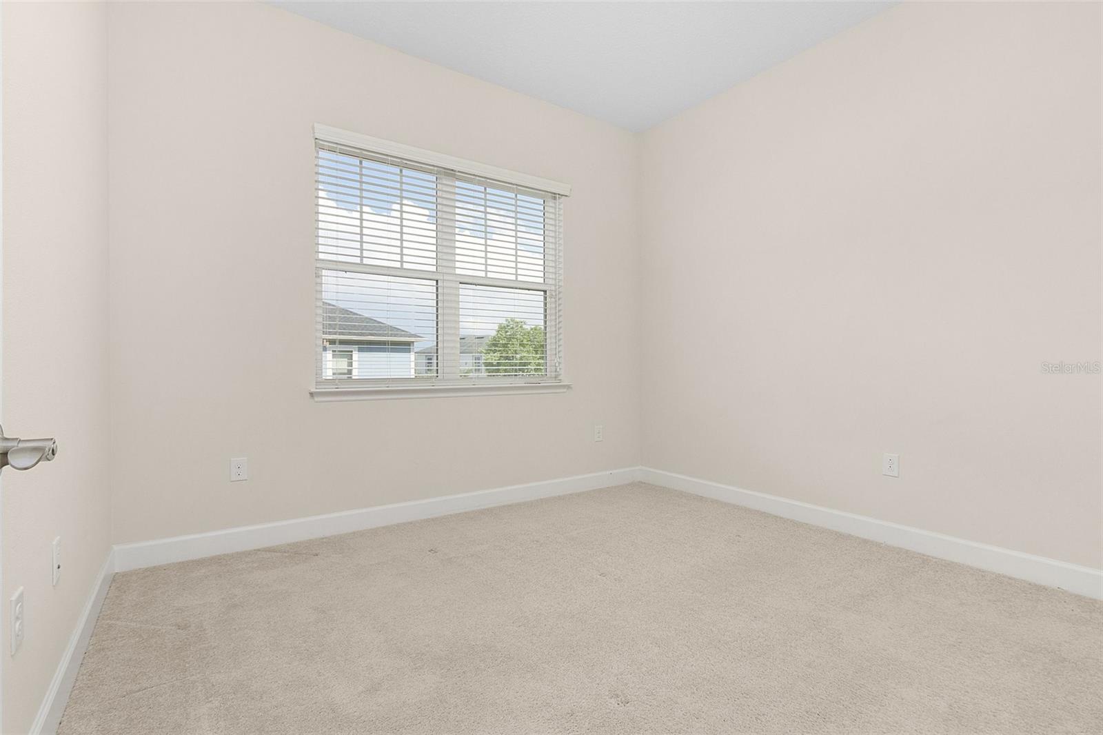 Image 39 of 64 For 13813 Benavente Avenue