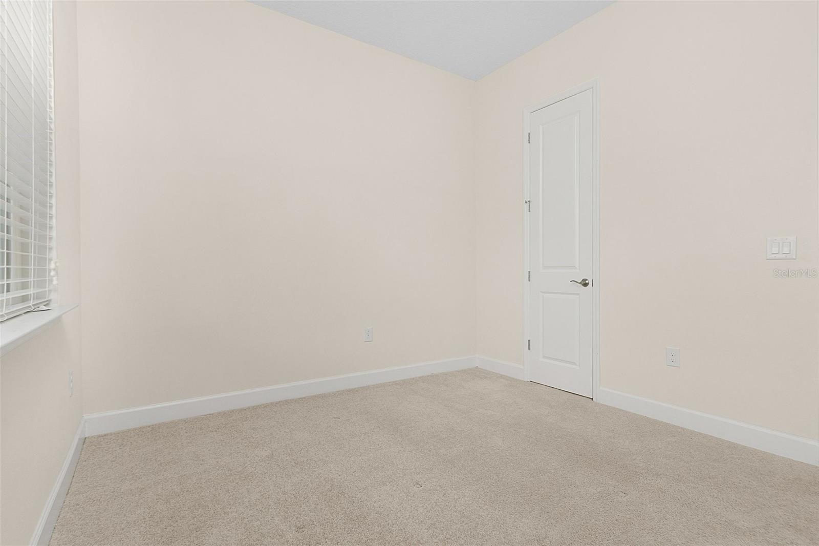 Image 40 of 64 For 13813 Benavente Avenue