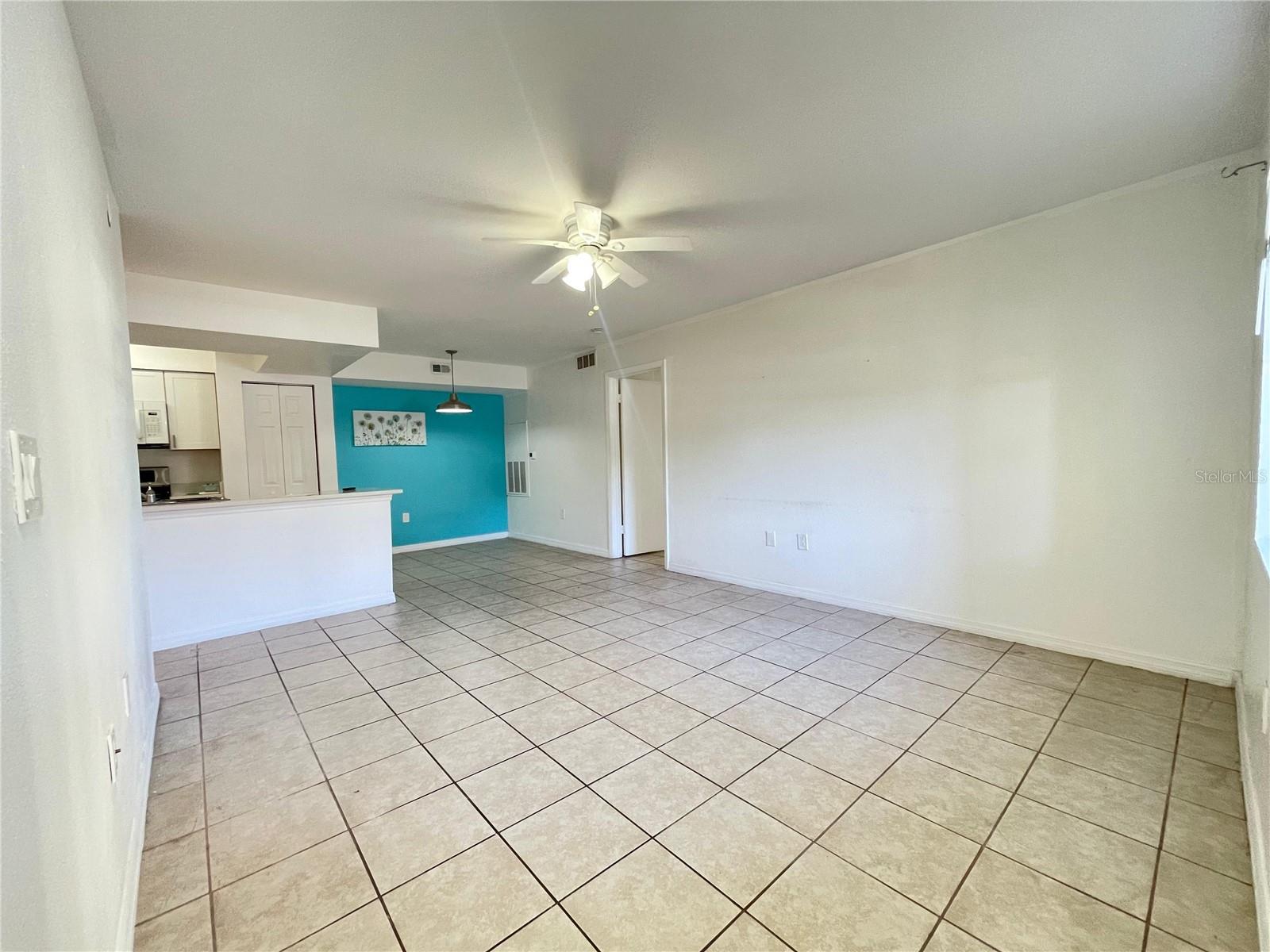 Image 5 of 19 For 3008 Parkway Boulevard 107