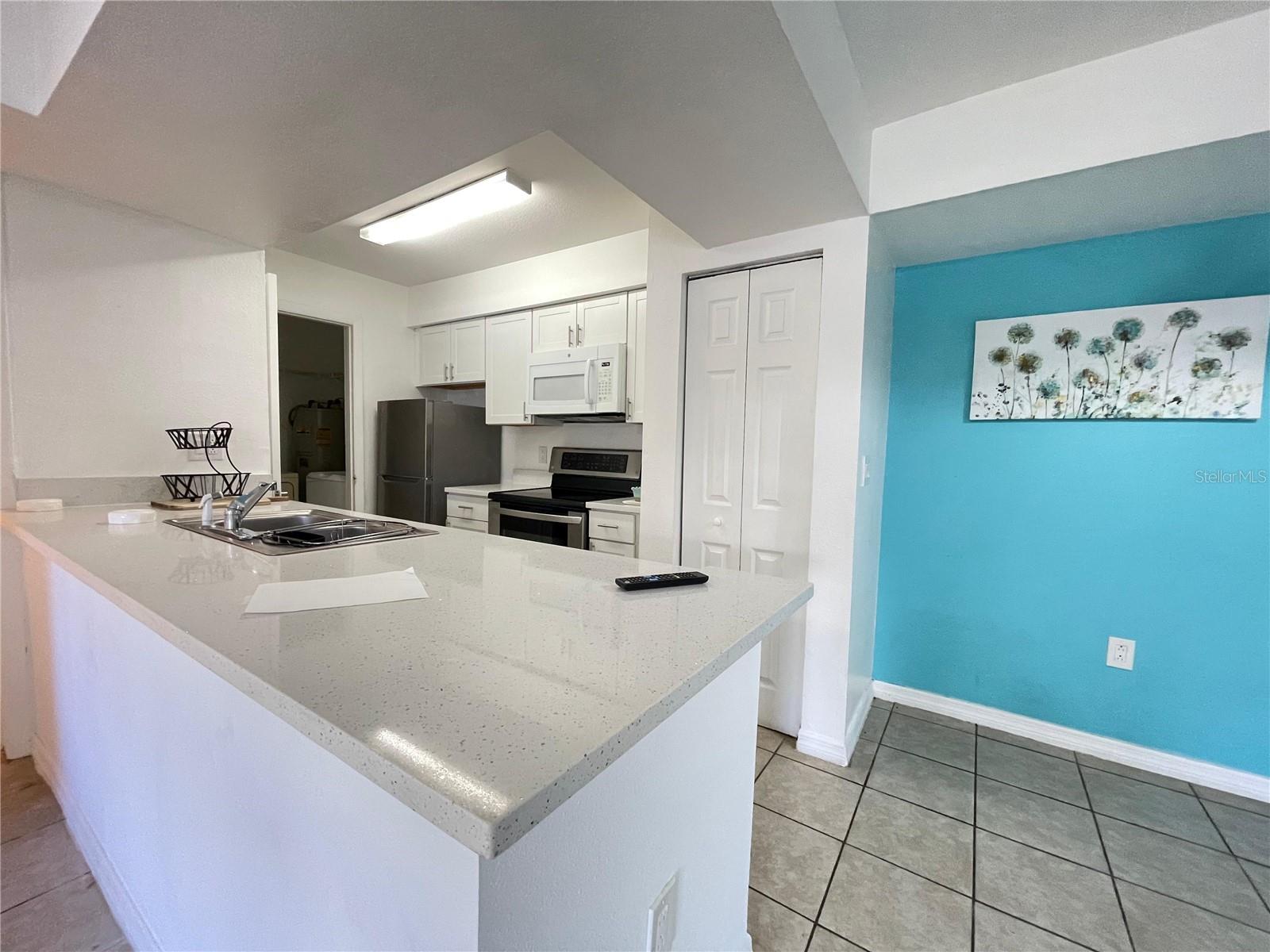 Image 7 of 19 For 3008 Parkway Boulevard 107
