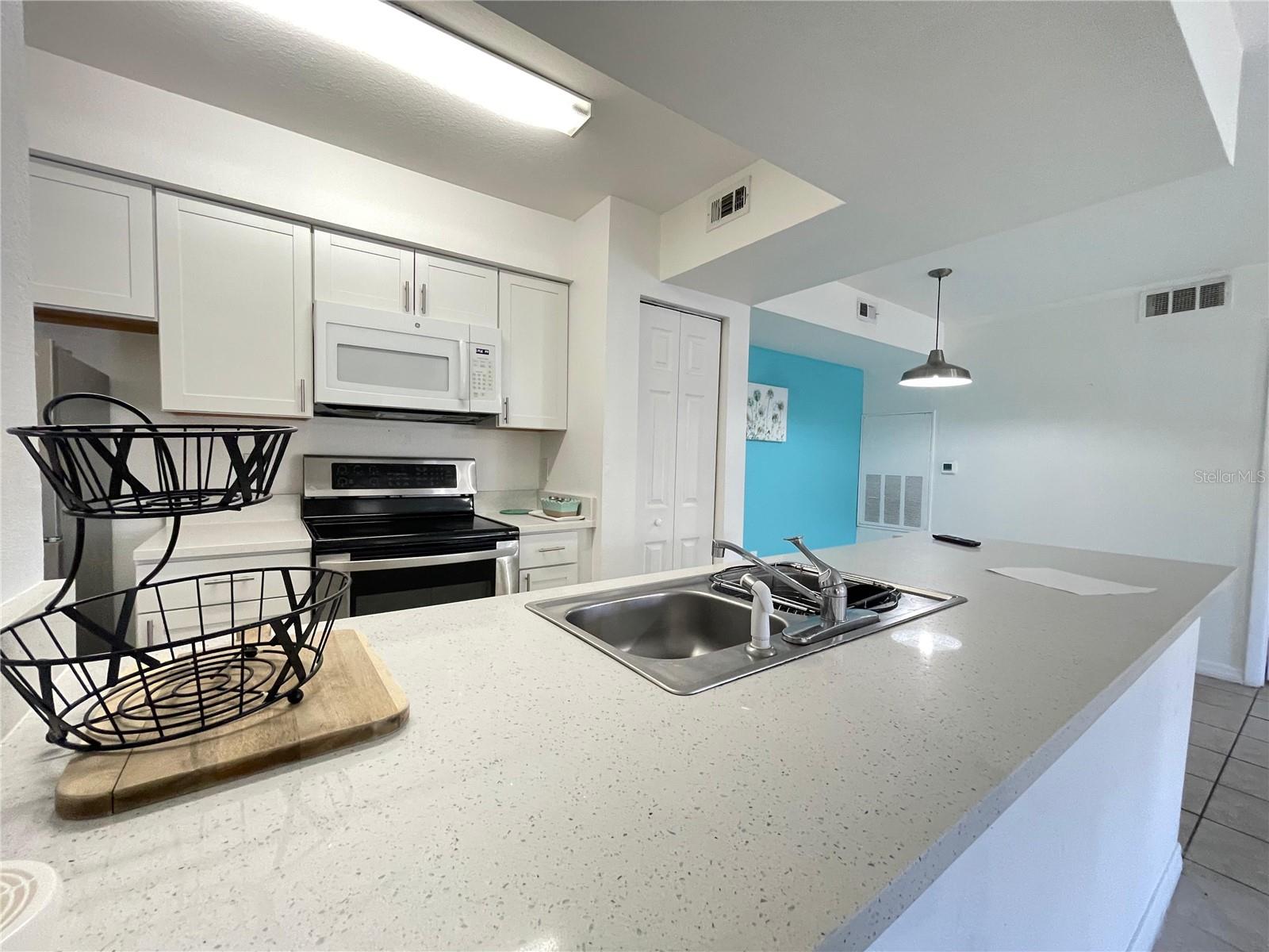 Image 8 of 19 For 3008 Parkway Boulevard 107