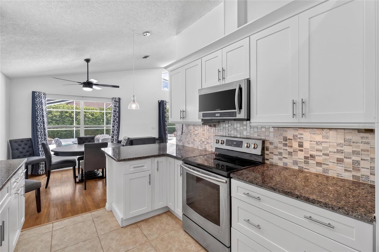 Image 20 of 59 For 2272 Mallory Cir Circle