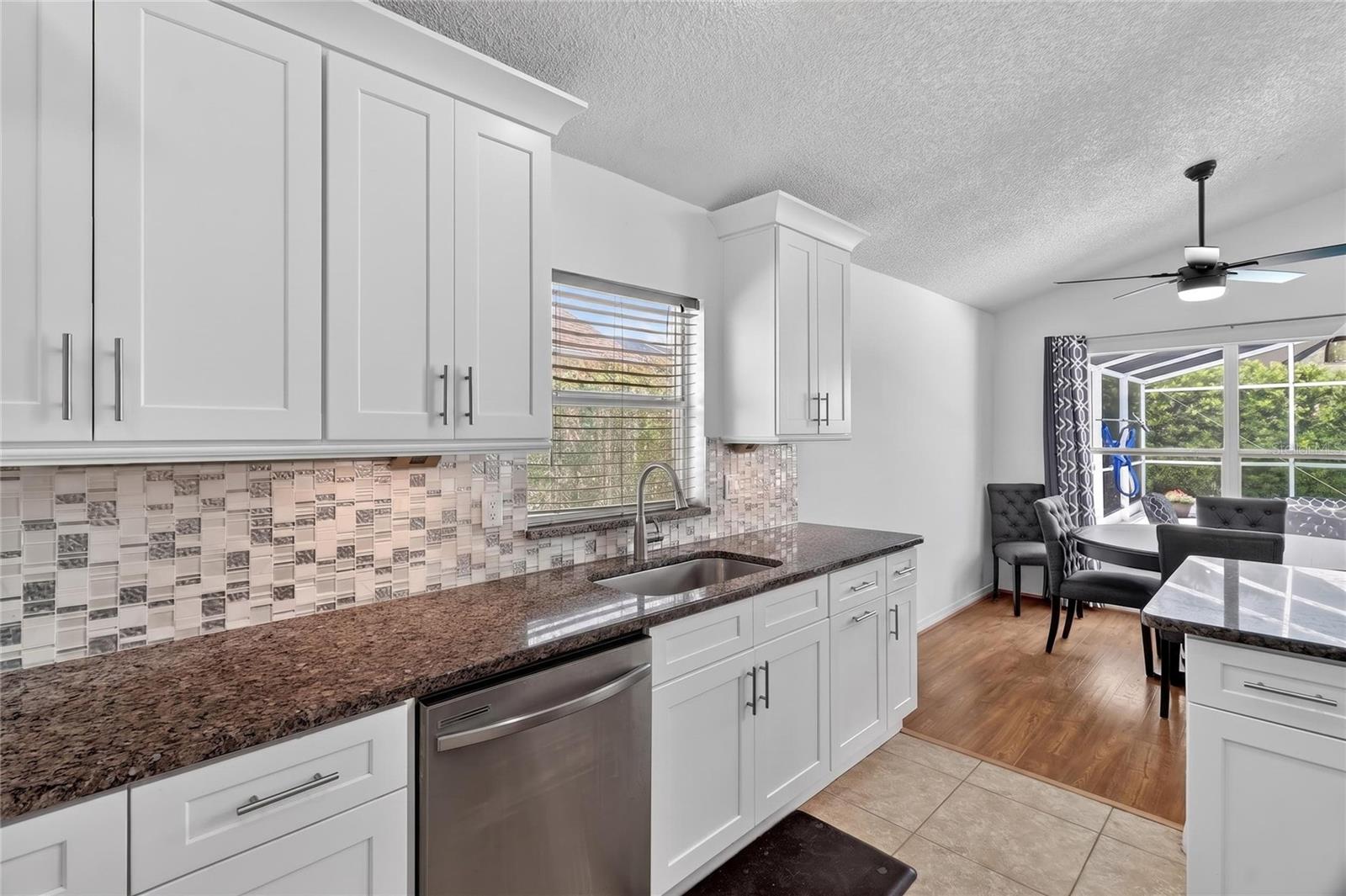 Image 21 of 59 For 2272 Mallory Cir Circle