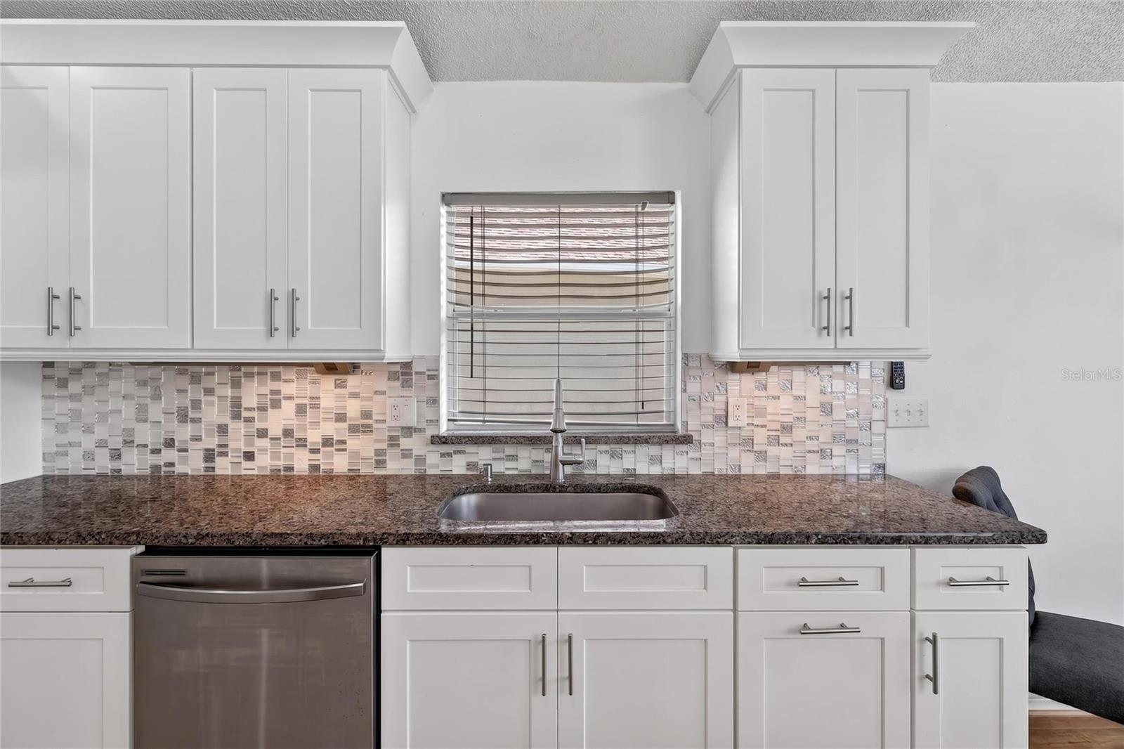 Image 22 of 59 For 2272 Mallory Cir Circle