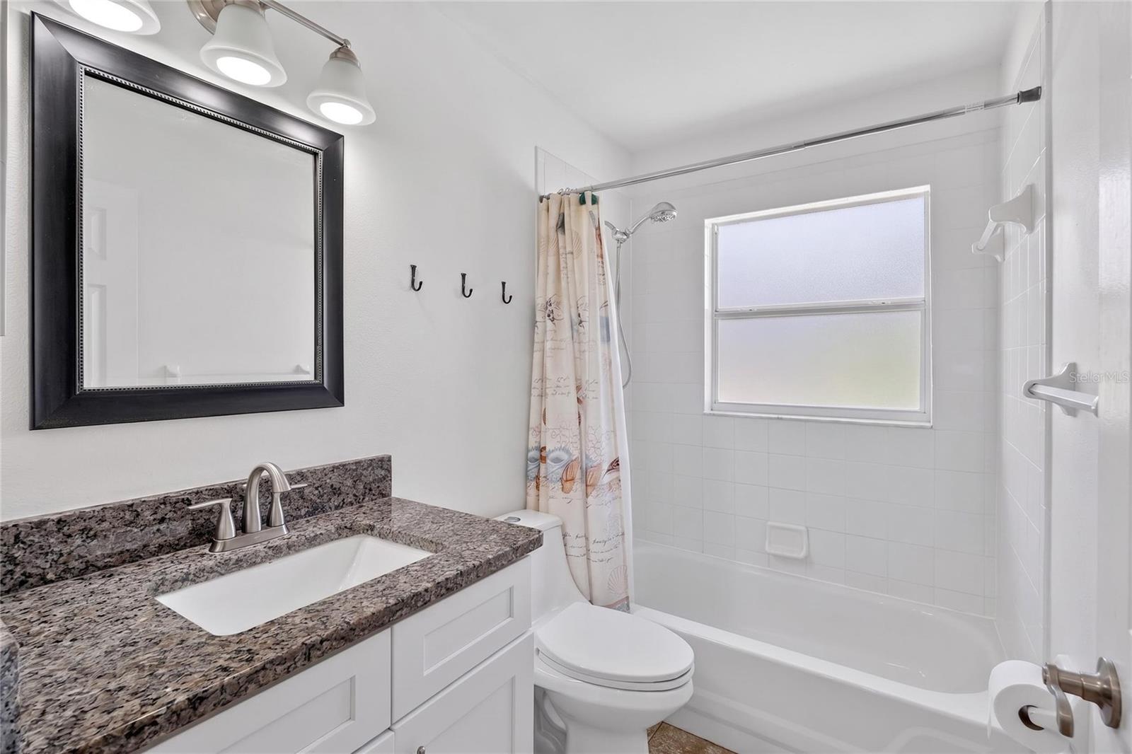 Image 27 of 59 For 2272 Mallory Cir Circle