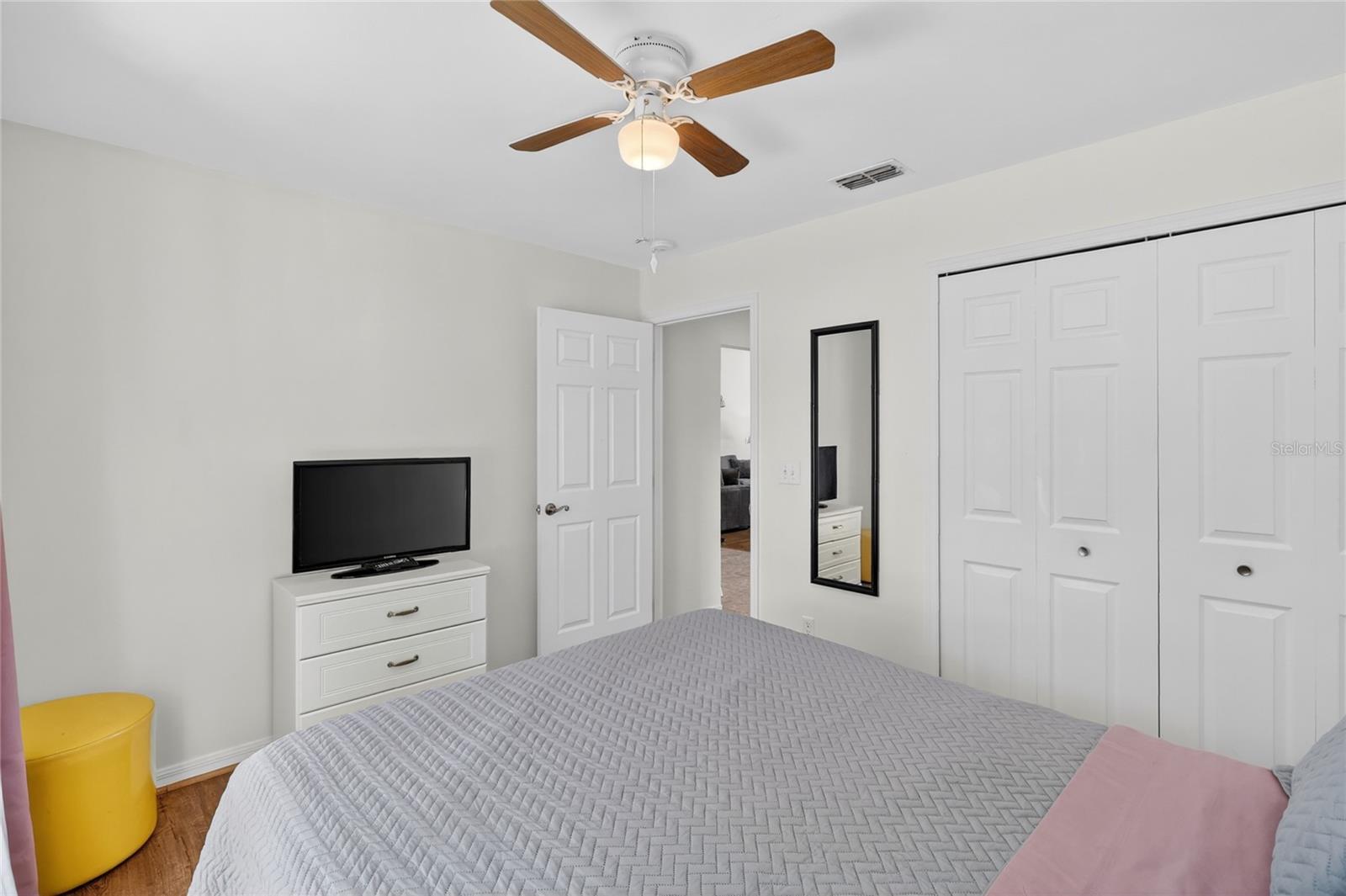Image 29 of 59 For 2272 Mallory Cir Circle