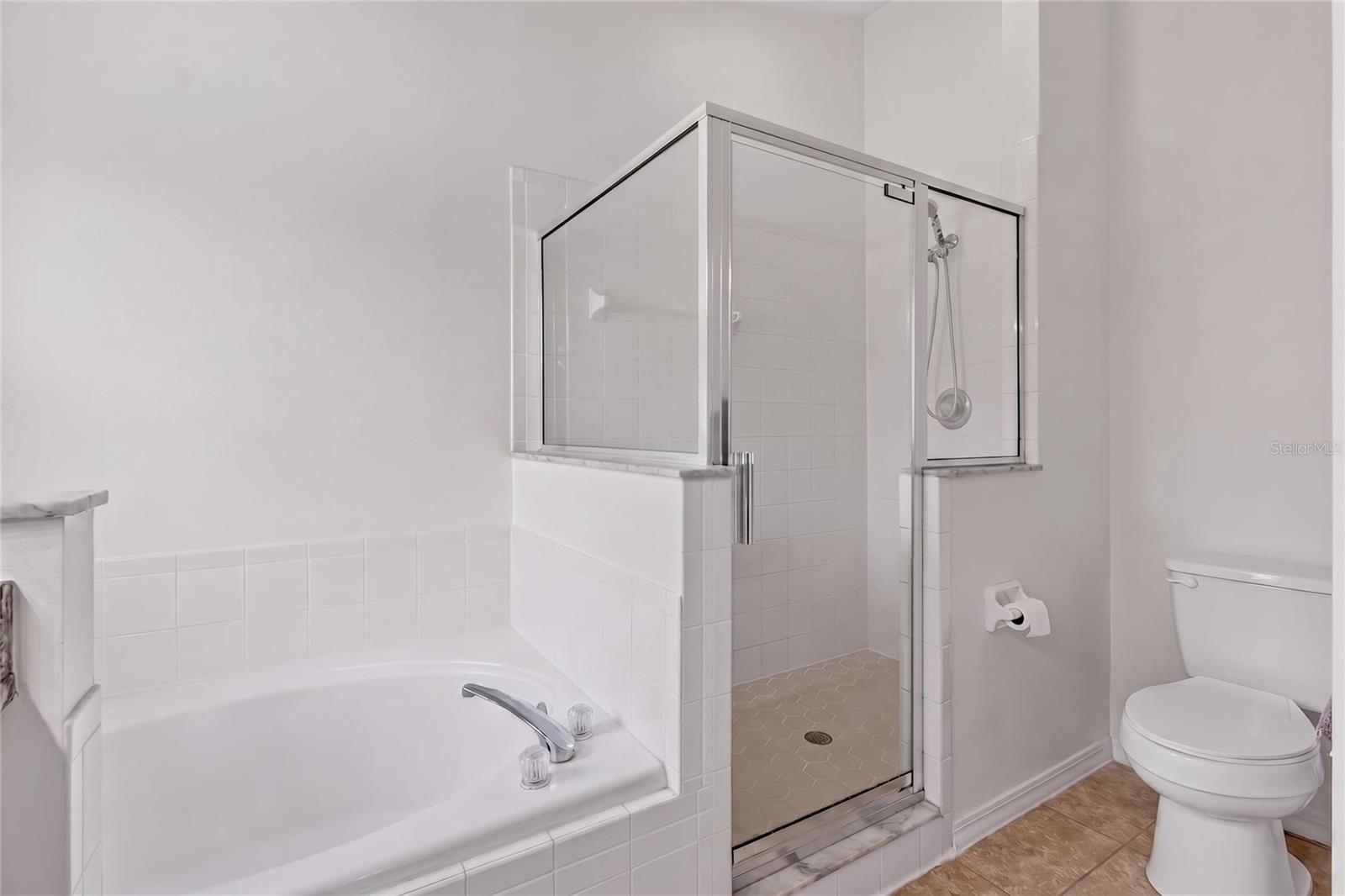 Image 39 of 59 For 2272 Mallory Cir Circle