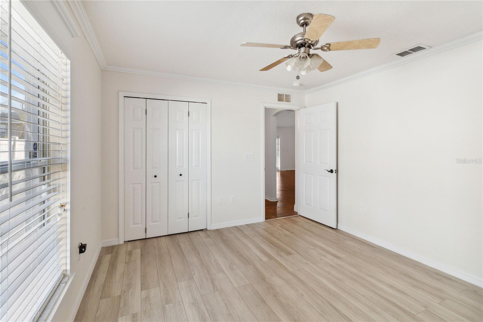 Image 19 of 52 For 402 Rio Grande Court