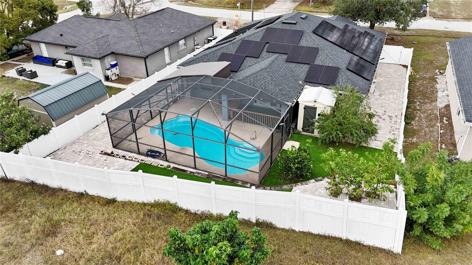 Image 51 of 52 For 402 Rio Grande Court
