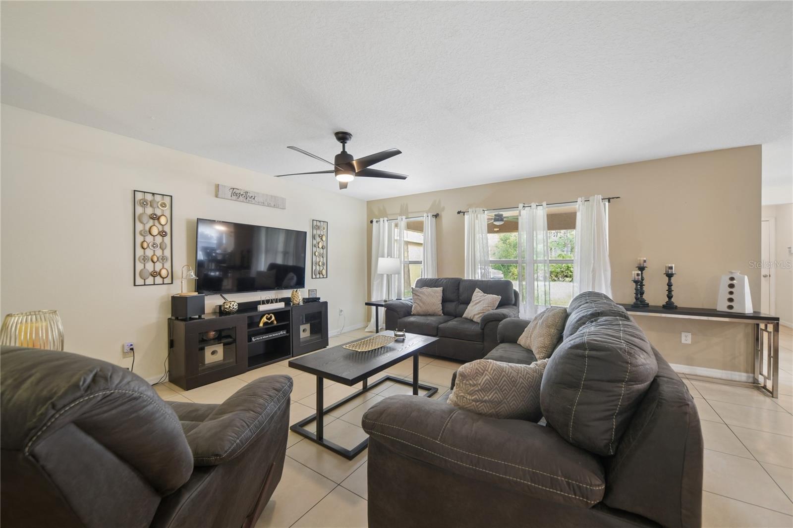Image 20 of 45 For 13619 Phoenix Drive